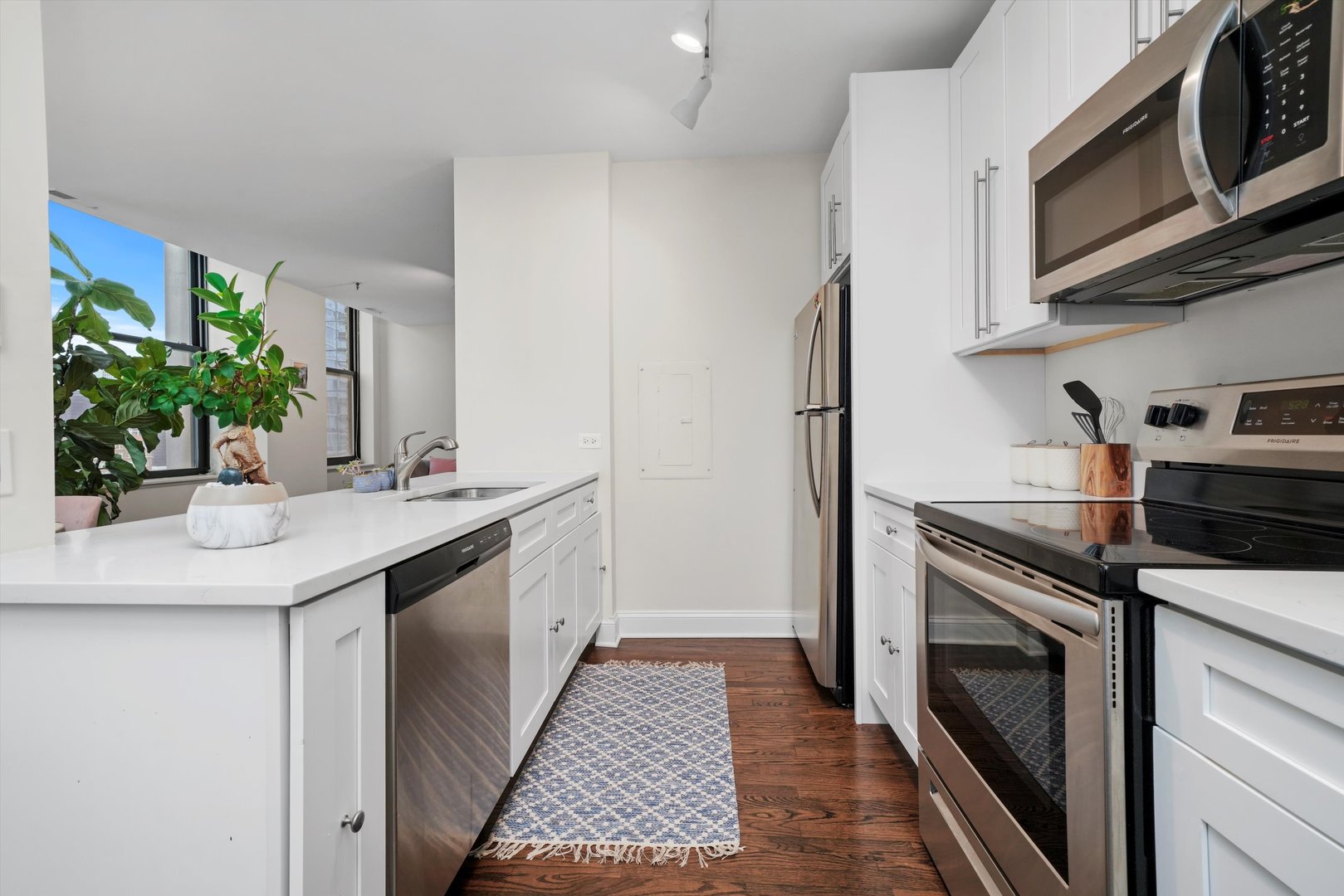 780 S FEDERAL Street Unit: 1207