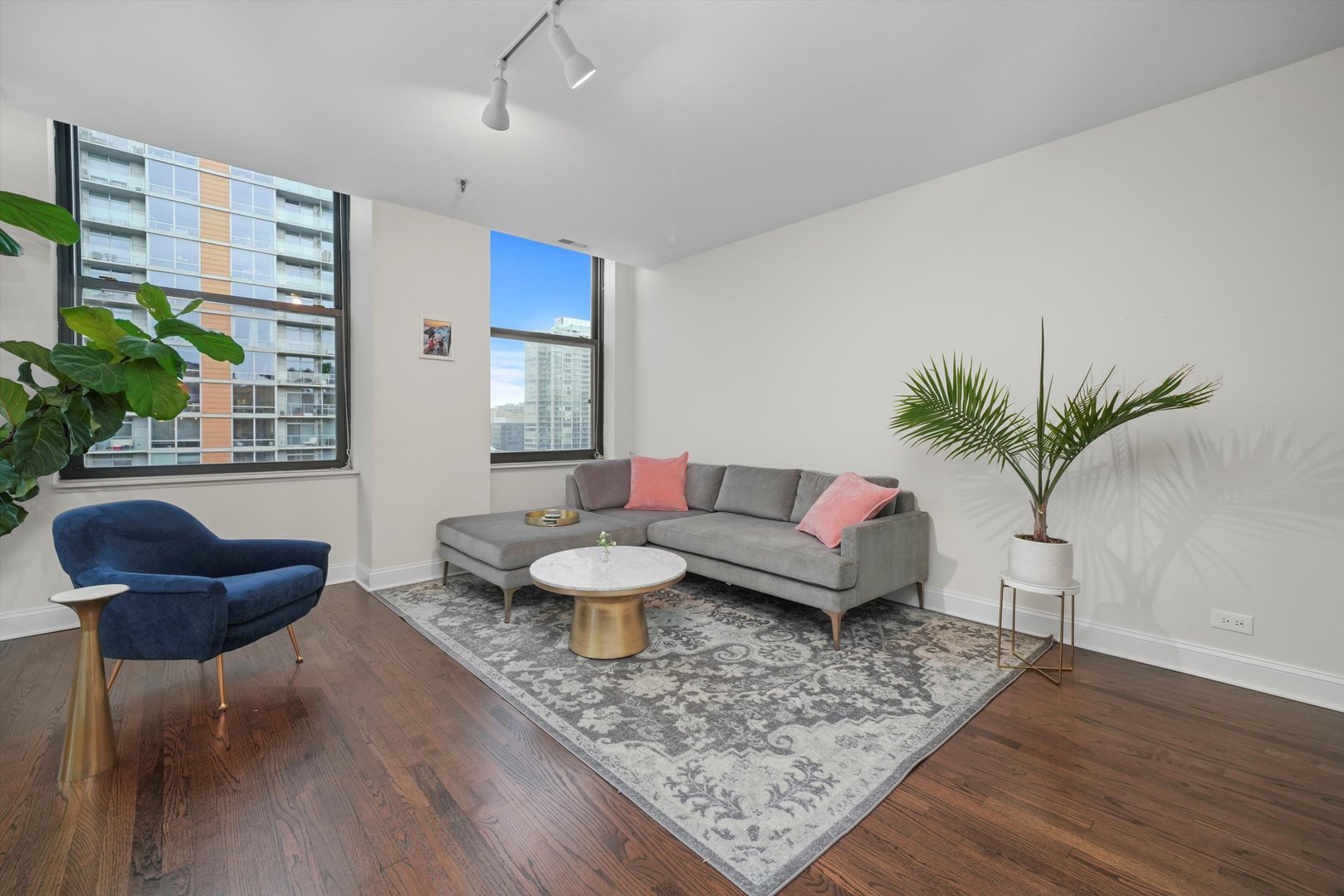 780 S FEDERAL Street Unit: 1207