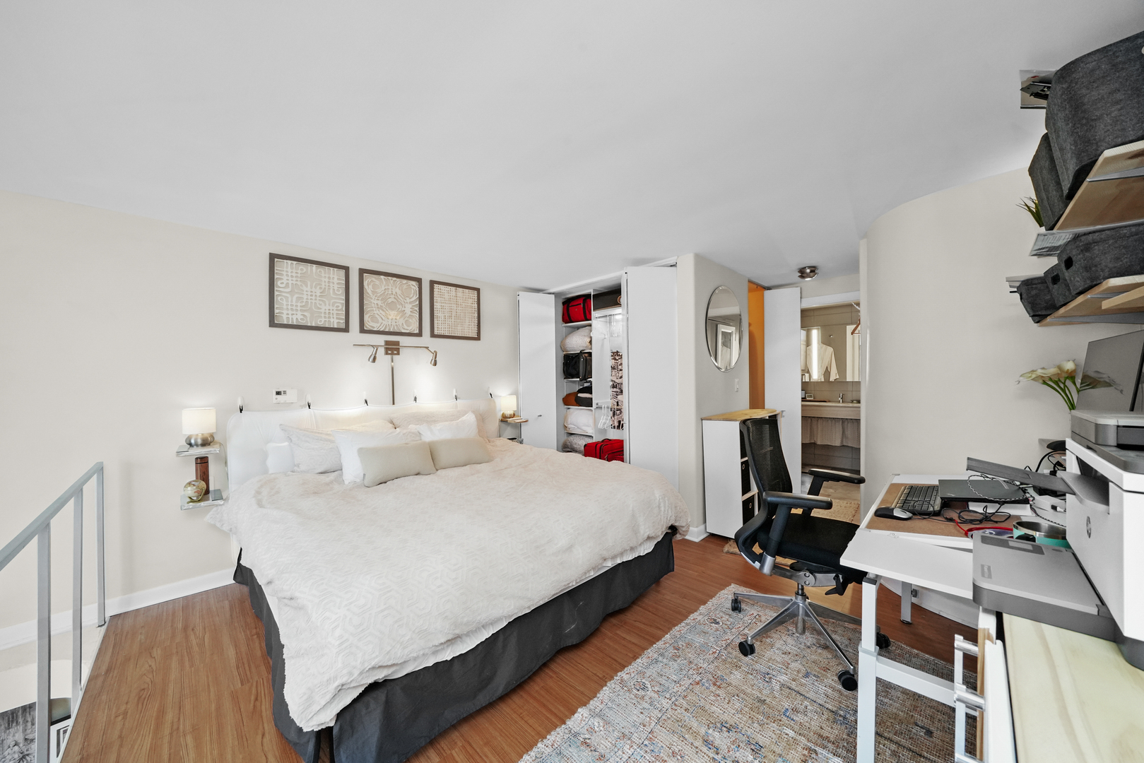 1221 N Dearborn Street Unit: 1407N