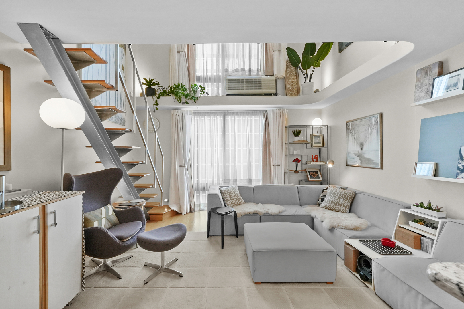 1221 N Dearborn Street Unit: 1407N