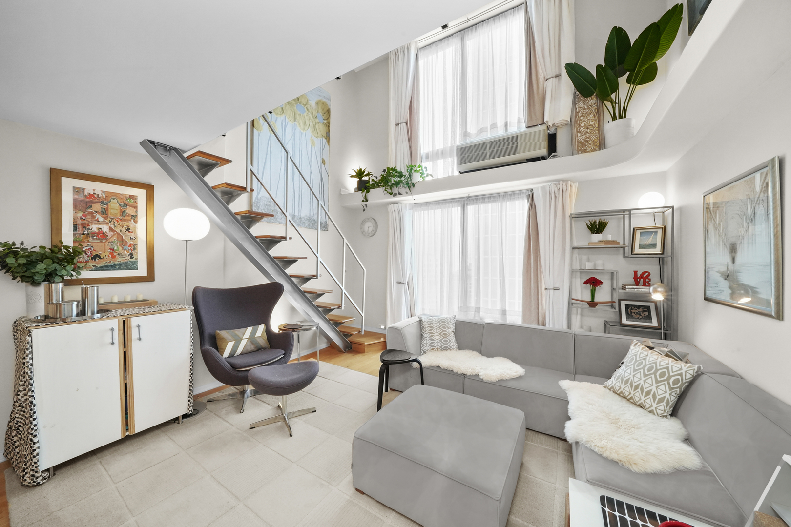 1221 N Dearborn Street Unit: 1407N