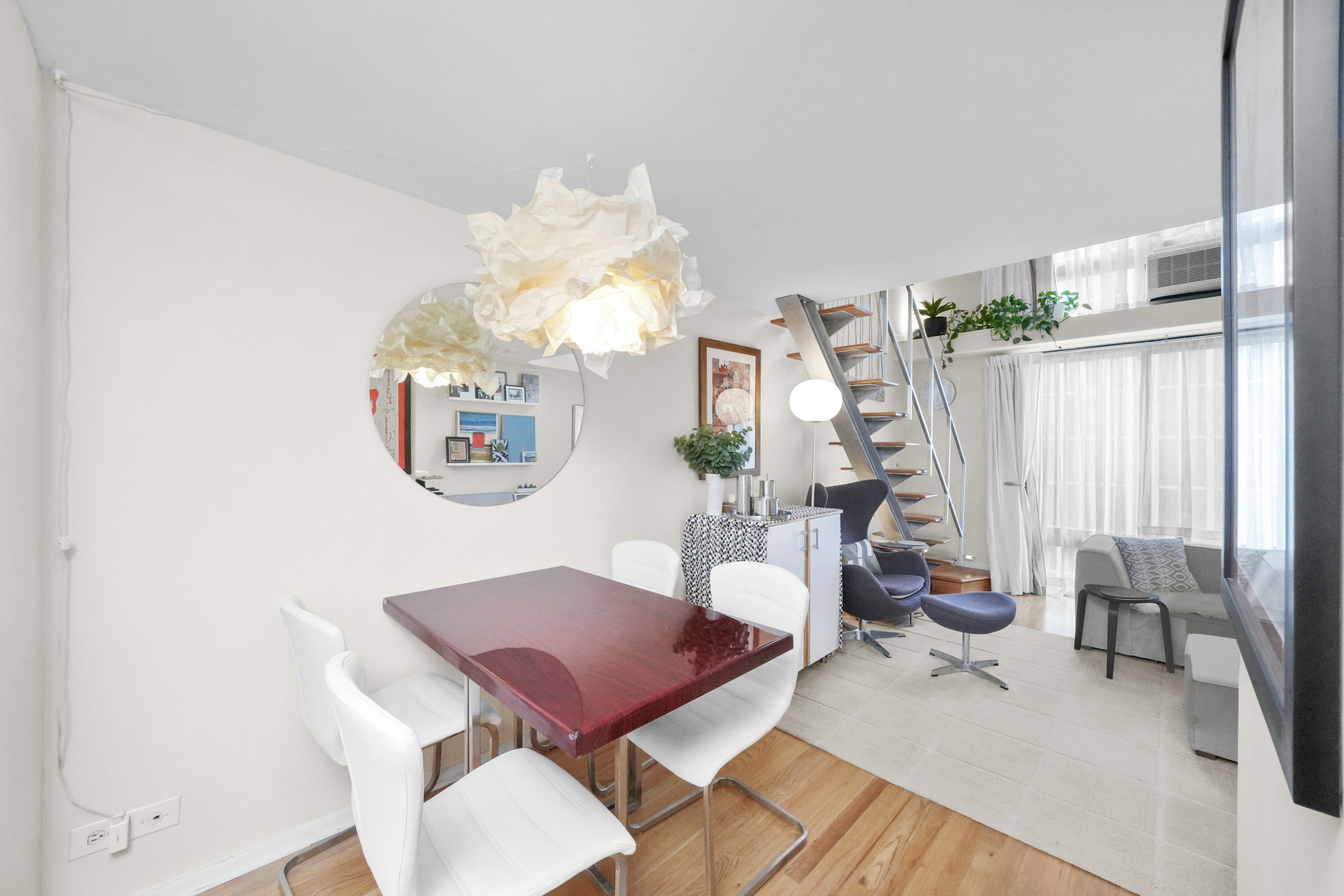 1221 N Dearborn Street Unit: 1407N