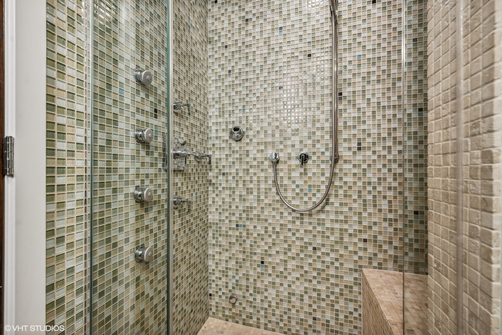 2259 W Wabansia Avenue Unit: 410