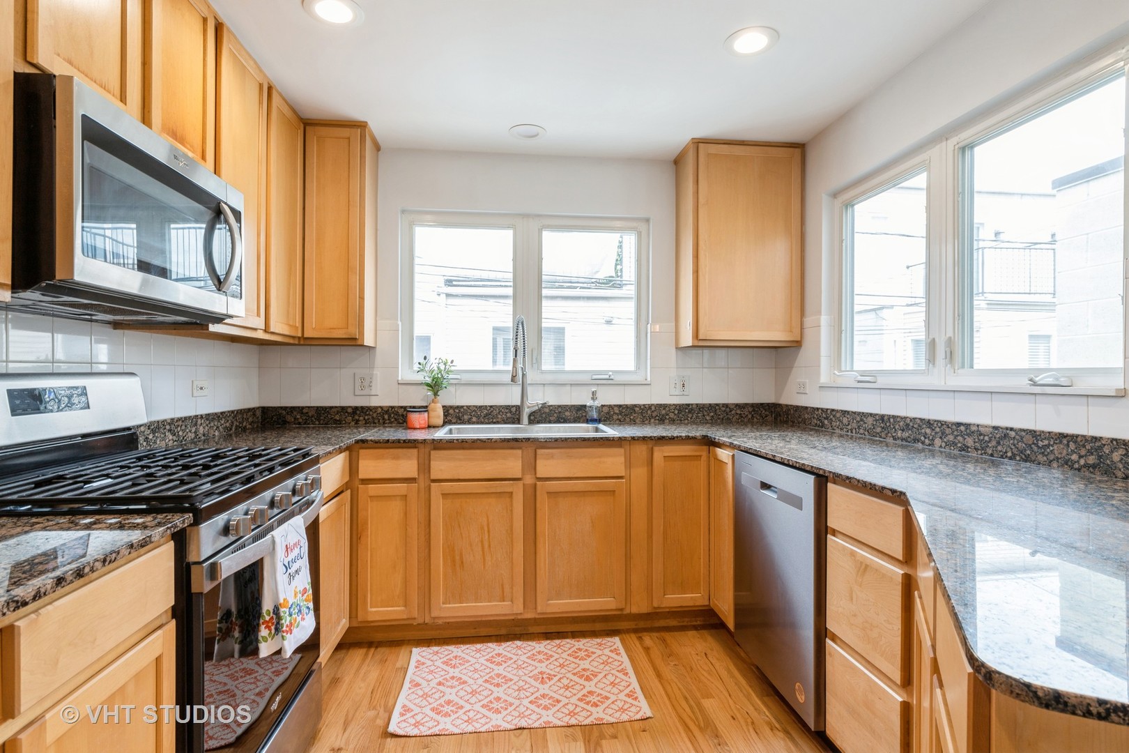 4932 W Lawrence Avenue Unit: H