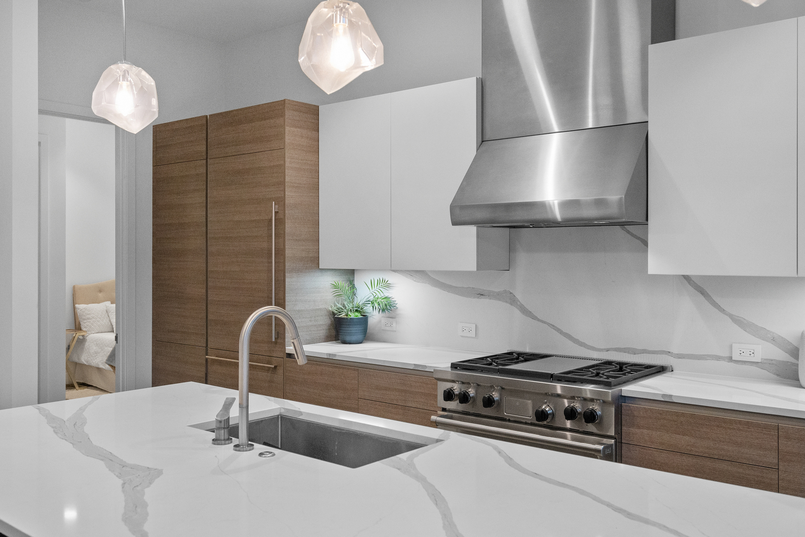 900 W Washington Boulevard Unit: 402