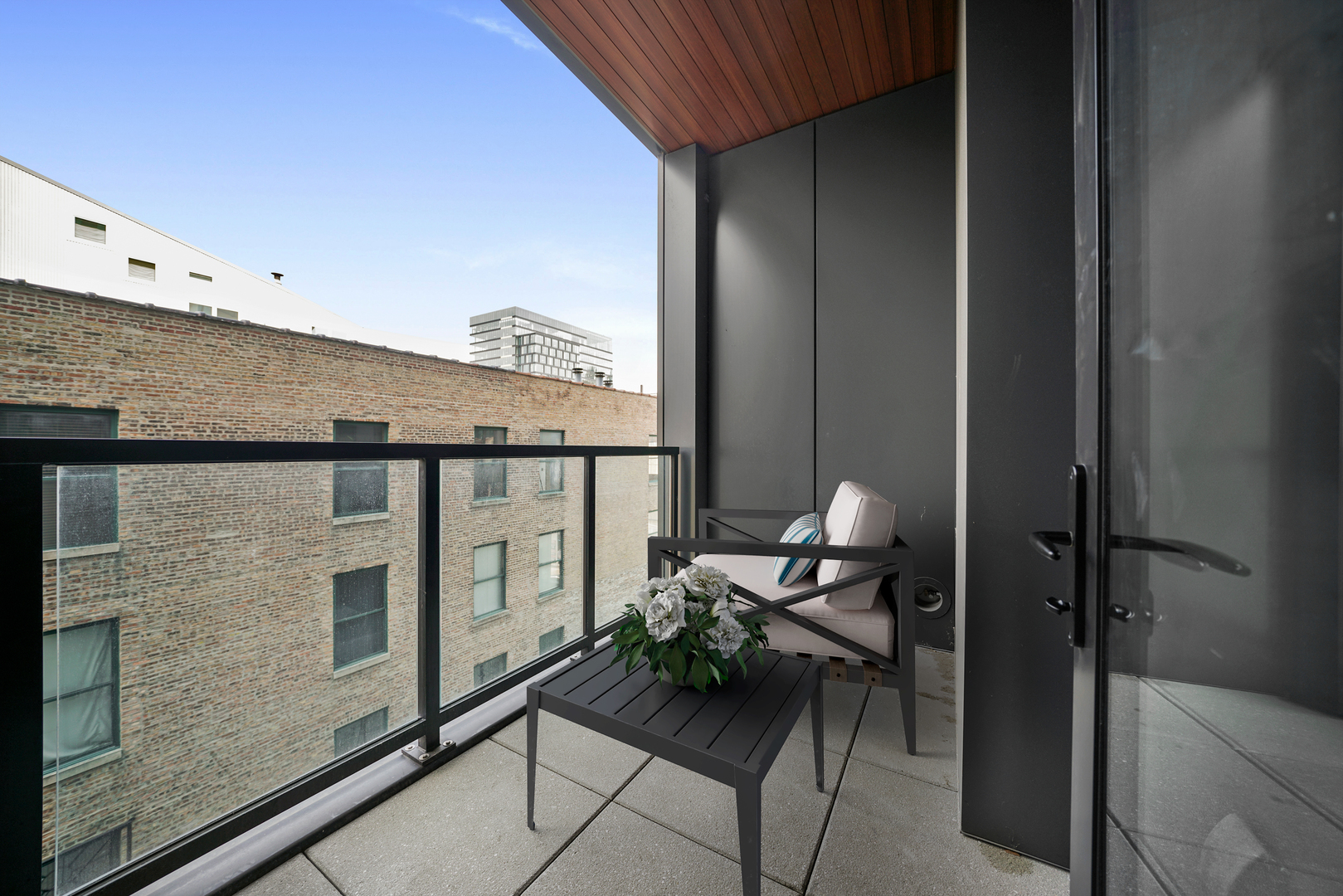 900 W Washington Boulevard Unit: 402