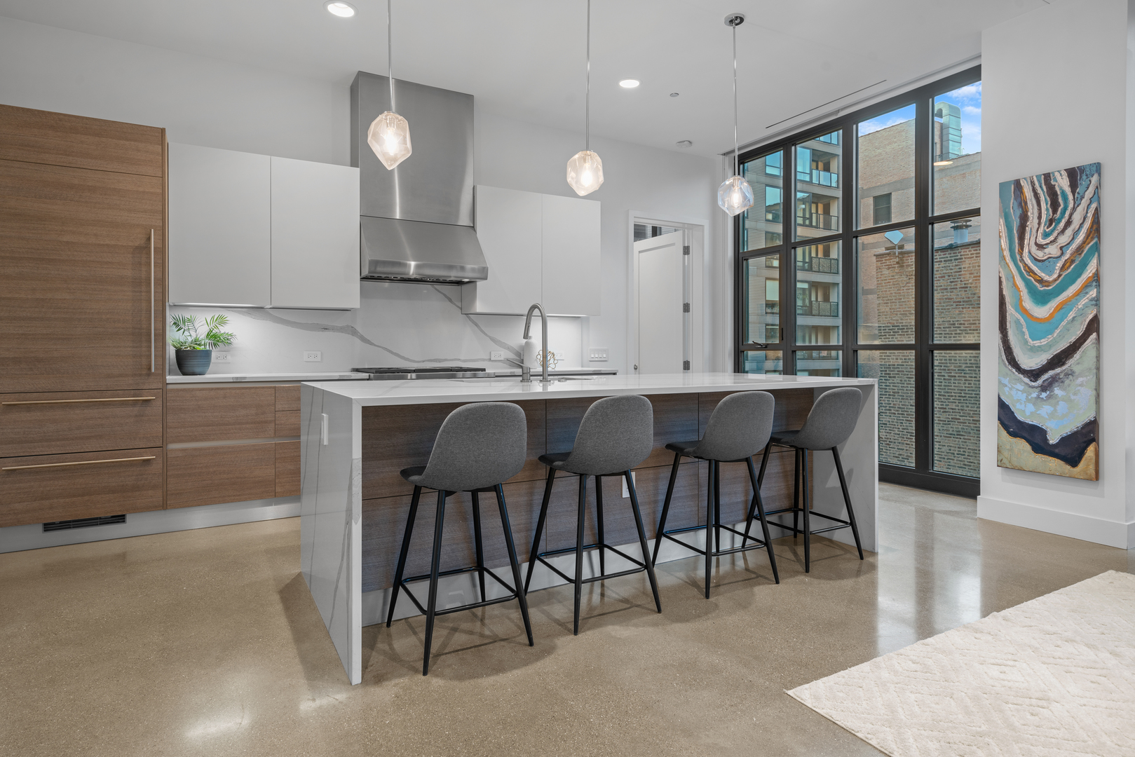 900 W Washington Boulevard Unit: 402