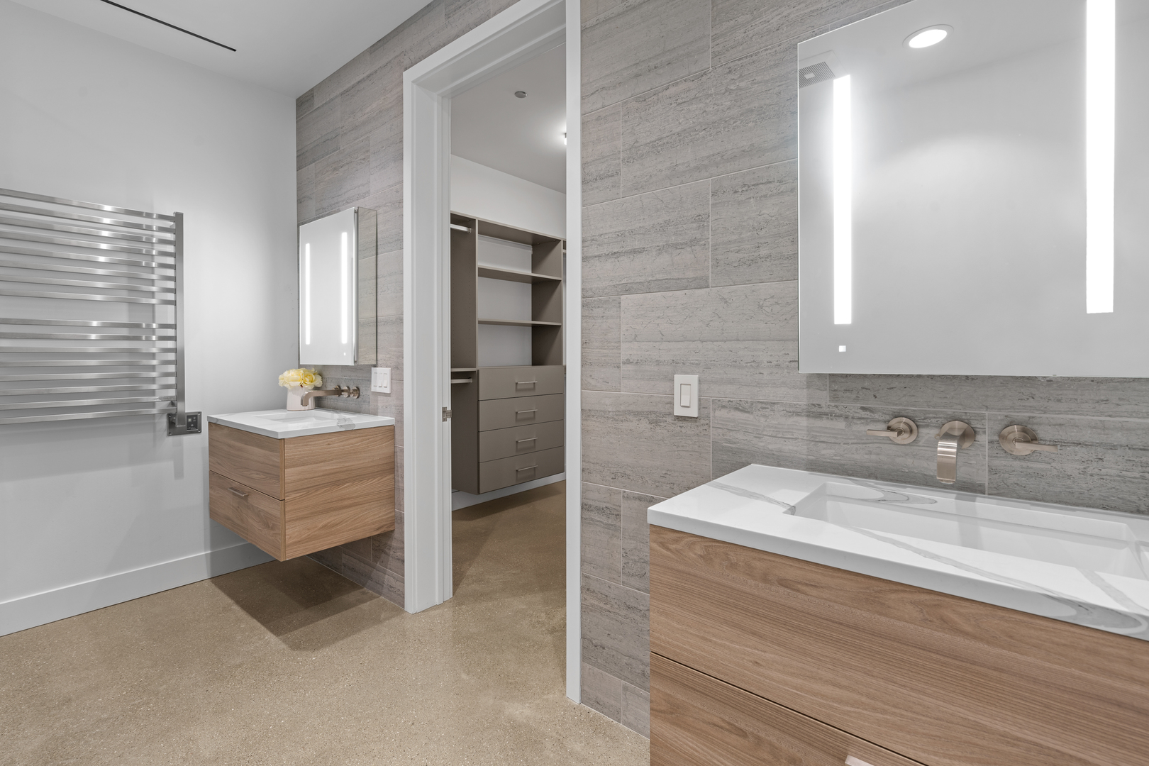 900 W Washington Boulevard Unit: 402