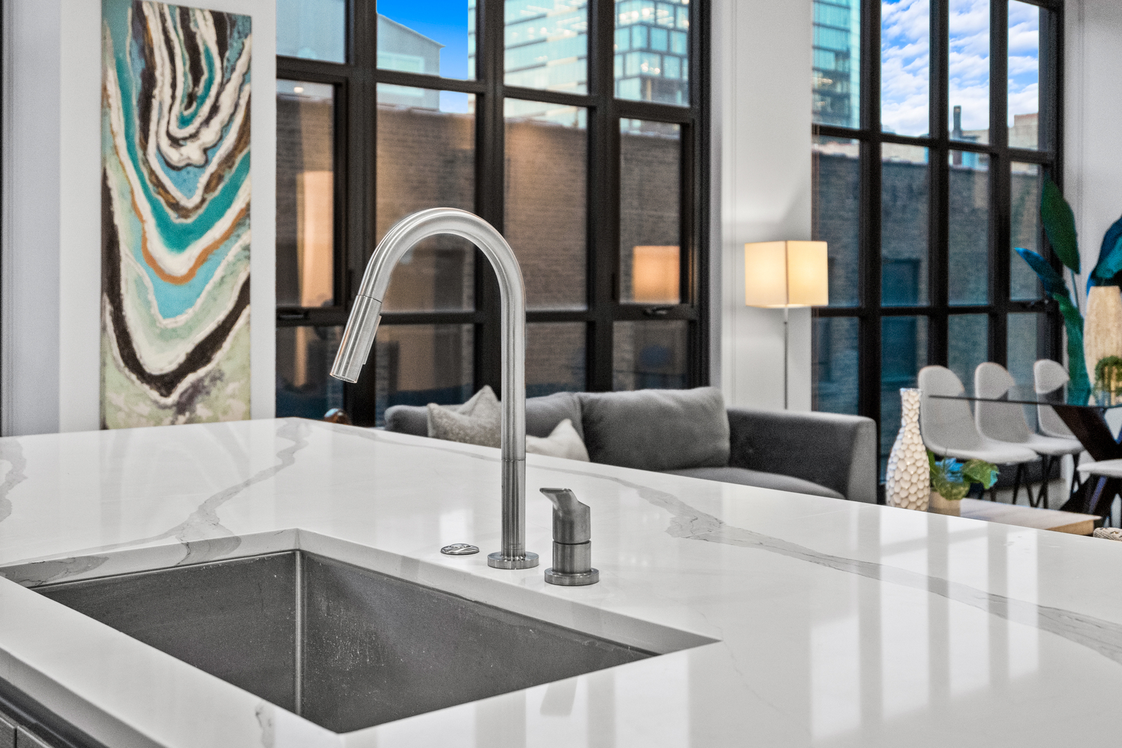 900 W Washington Boulevard Unit: 402