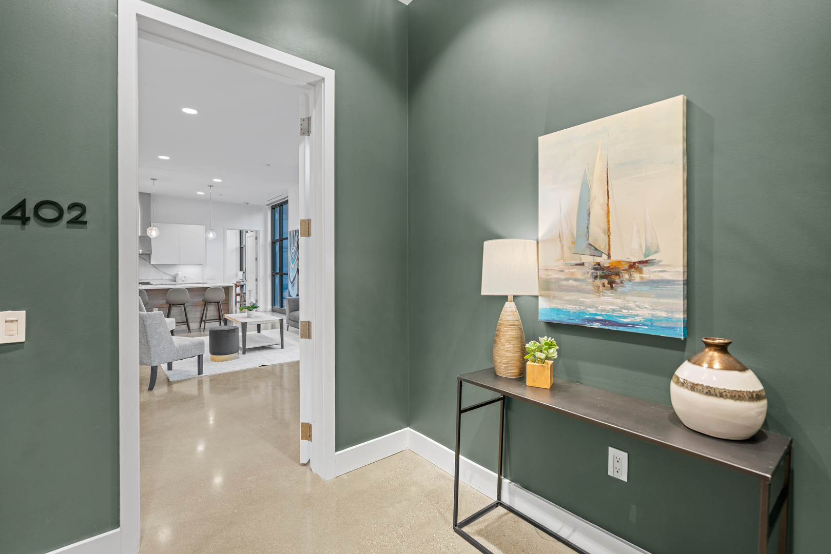 900 W Washington Boulevard Unit: 402
