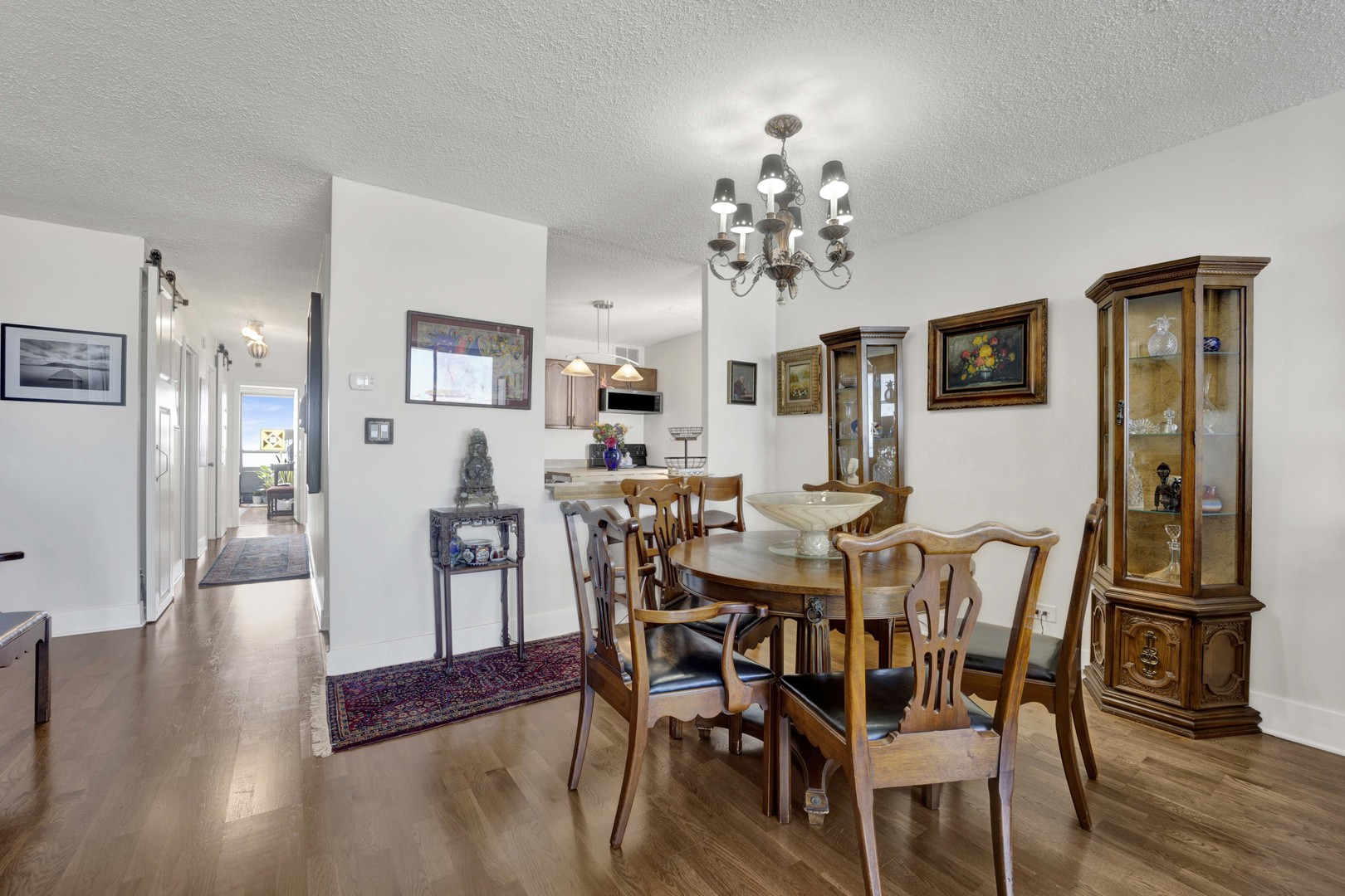 3150 N Sheridan Road Unit: 27A