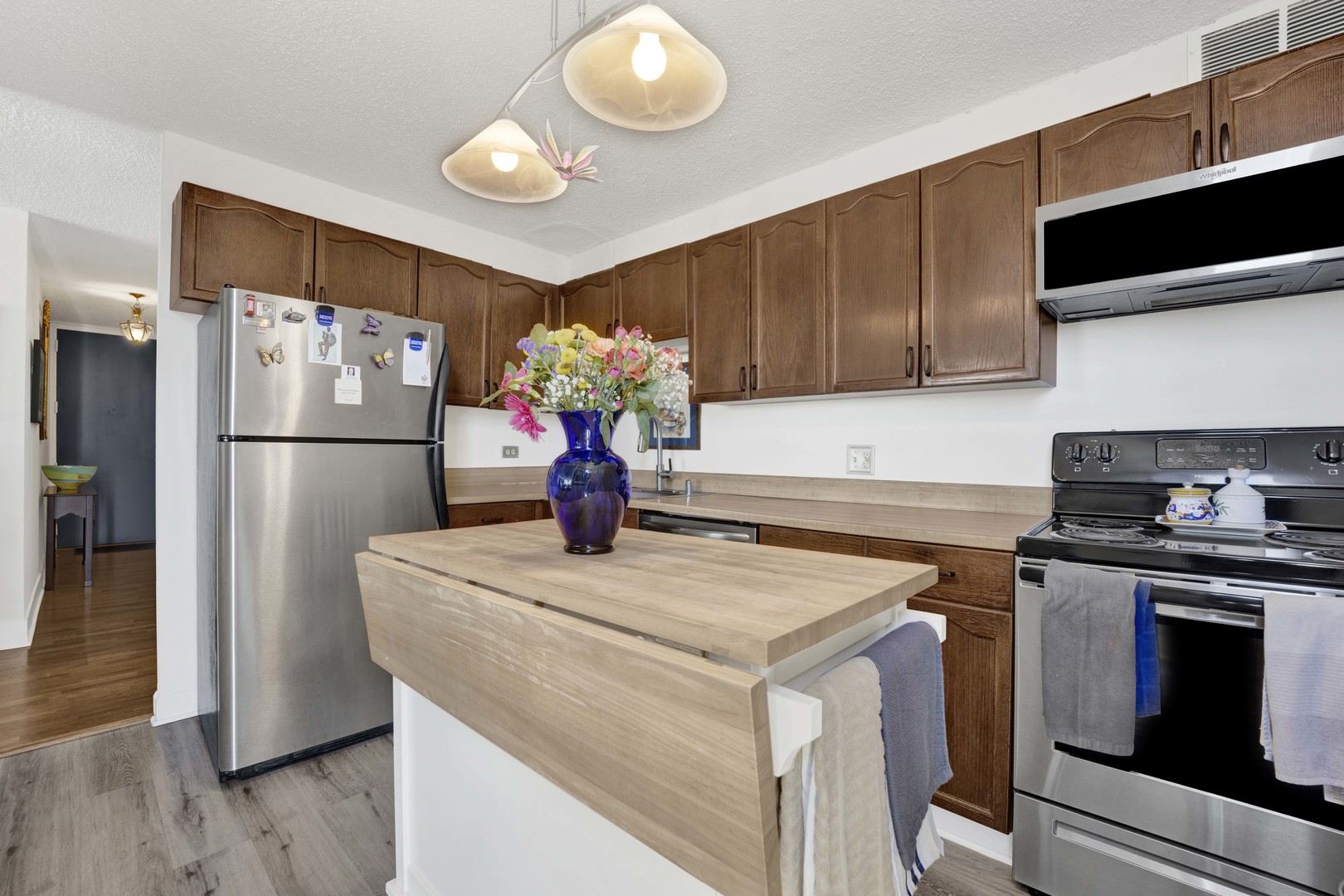 3150 N Sheridan Road Unit: 27A