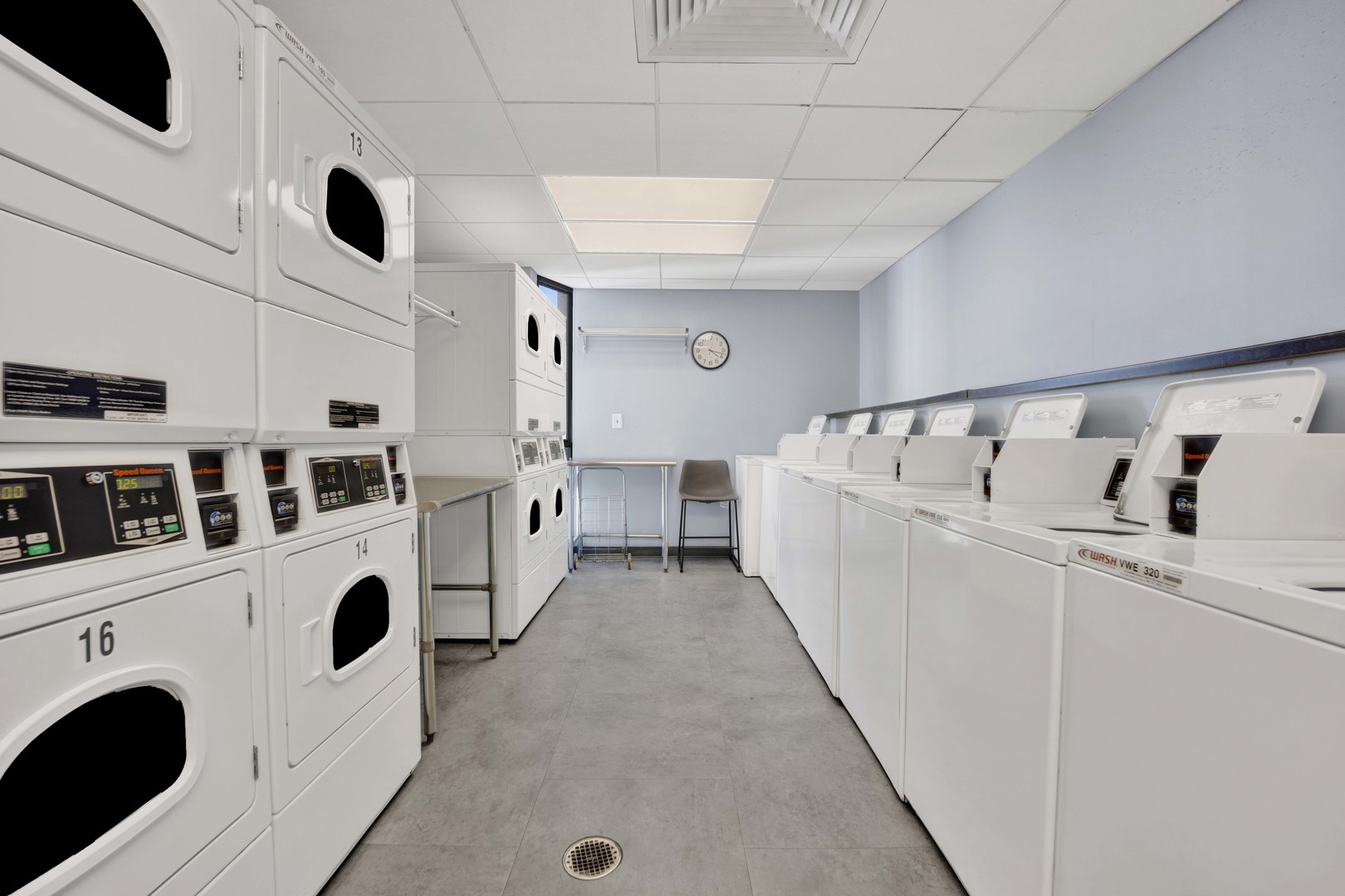 3150 N Sheridan Road Unit: 27A