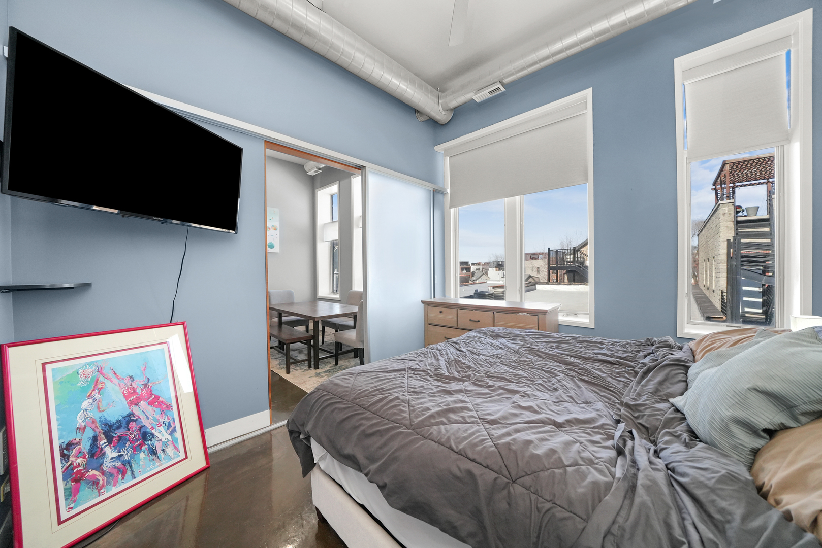 1375 N Milwaukee Avenue Unit: 2R