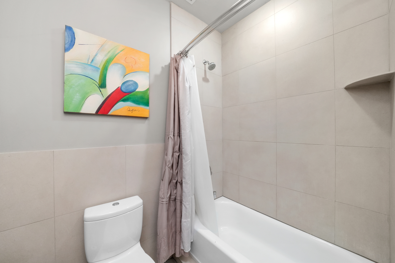 1375 N Milwaukee Avenue Unit: 2R