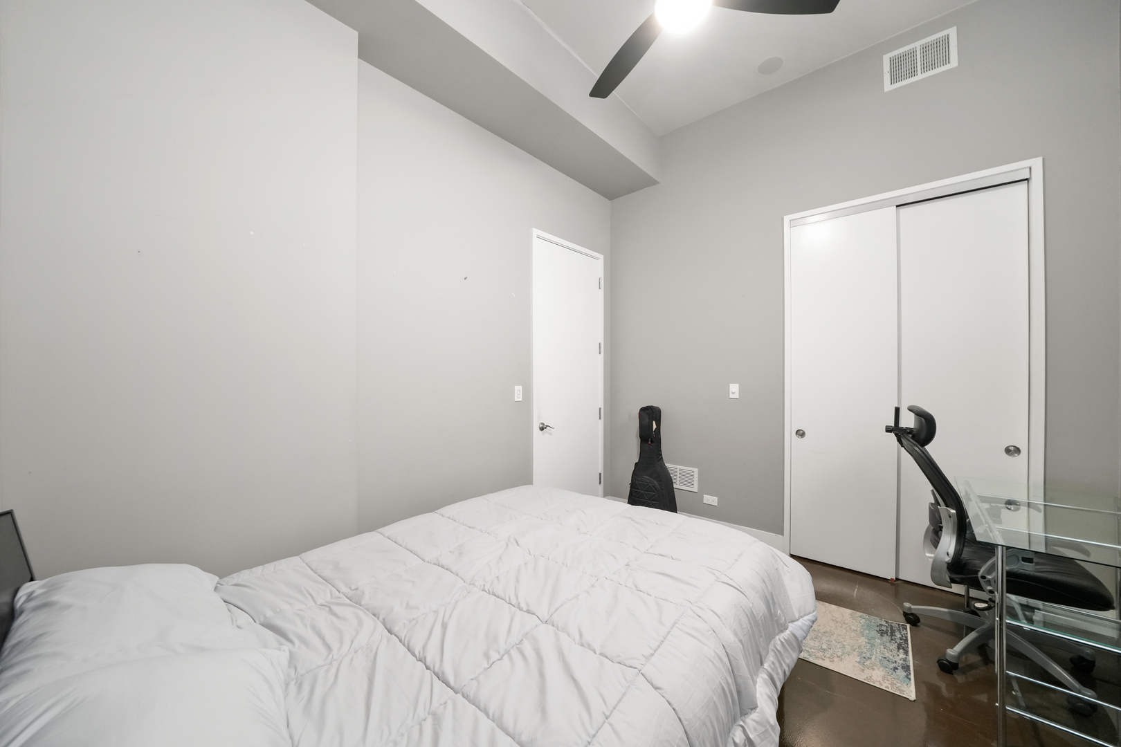 1375 N Milwaukee Avenue Unit: 2R