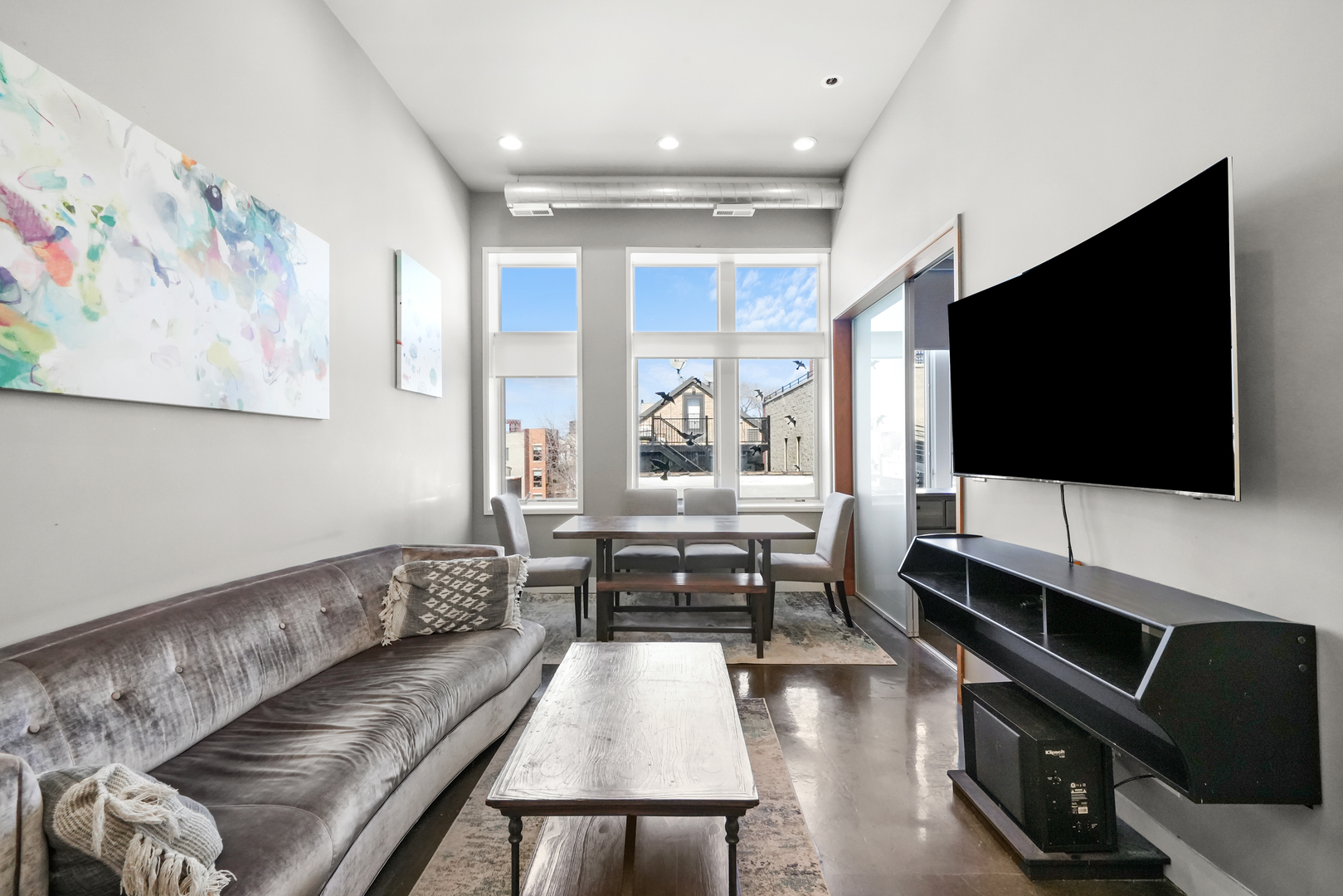 1375 N Milwaukee Avenue Unit: 2R