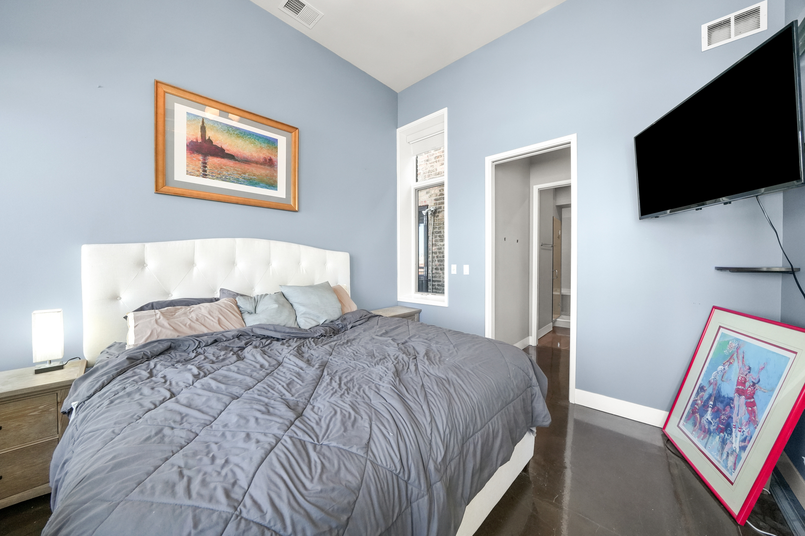 1375 N Milwaukee Avenue Unit: 2R