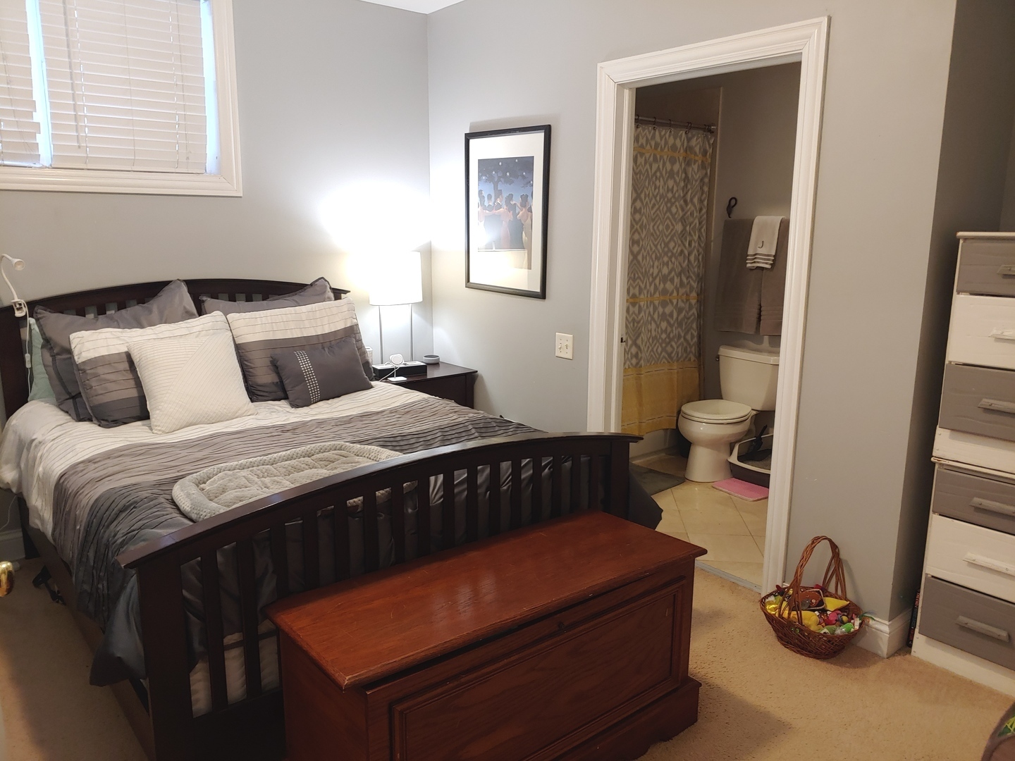 4541 N MALDEN Street Unit: GN