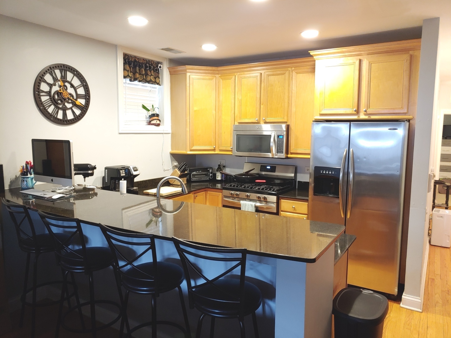 4541 N MALDEN Street Unit: GN