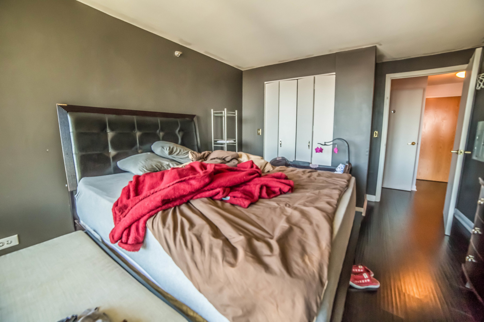 345 N LaSalle Drive Unit: 1502