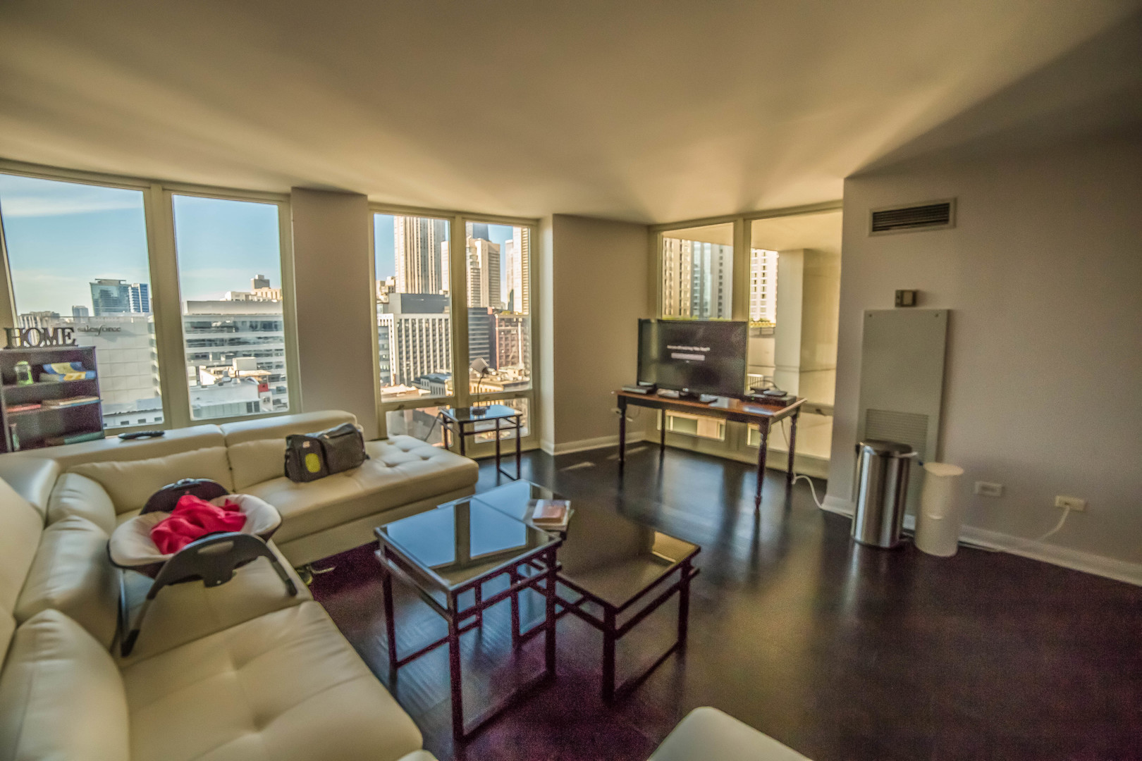 345 N LaSalle Drive Unit: 1502