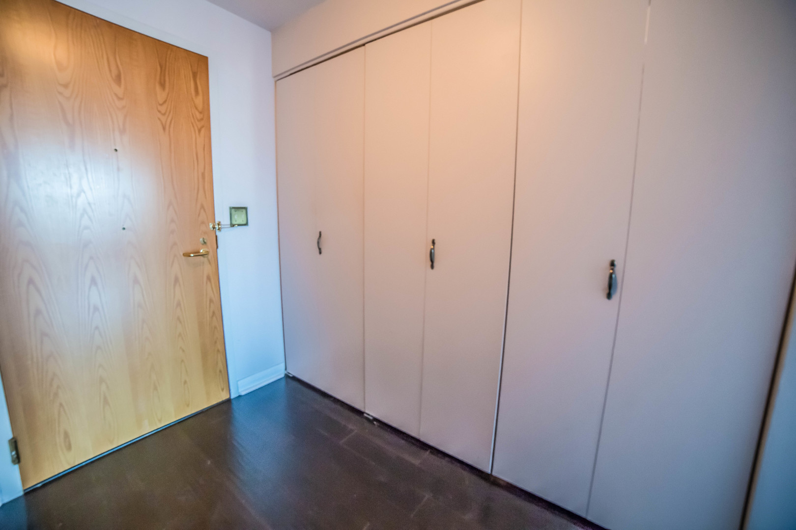 345 N LaSalle Drive Unit: 1502