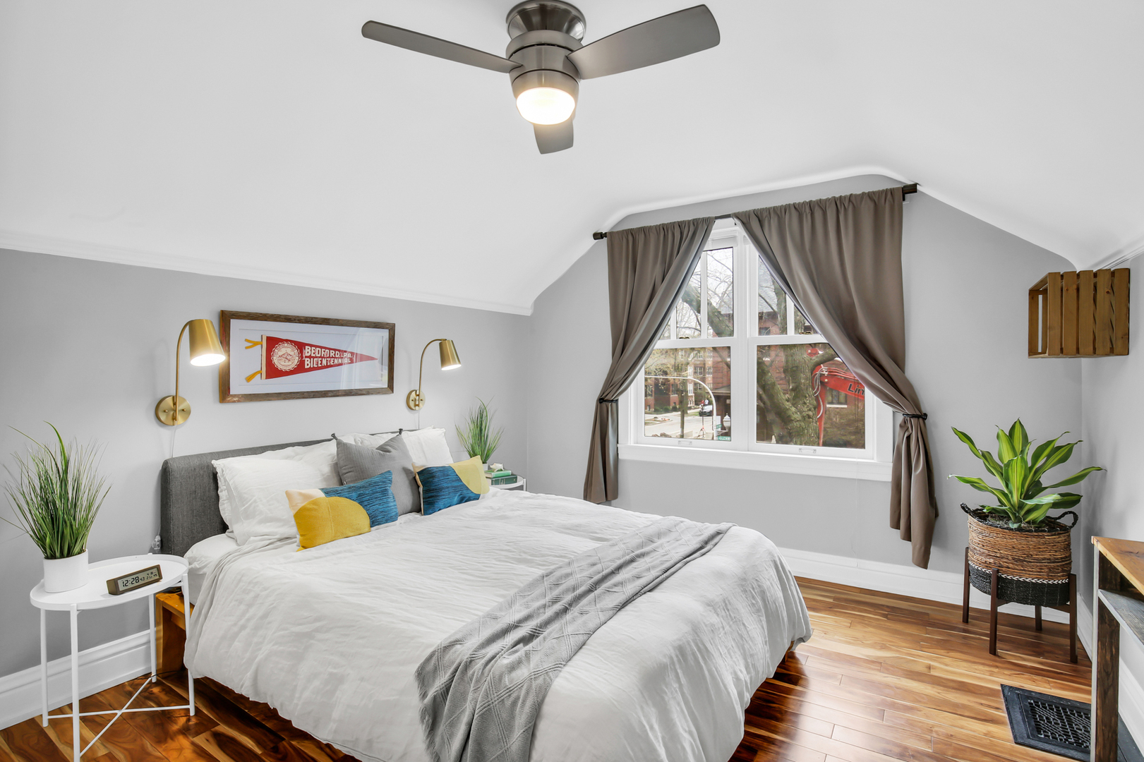 1404 W Hollywood Avenue