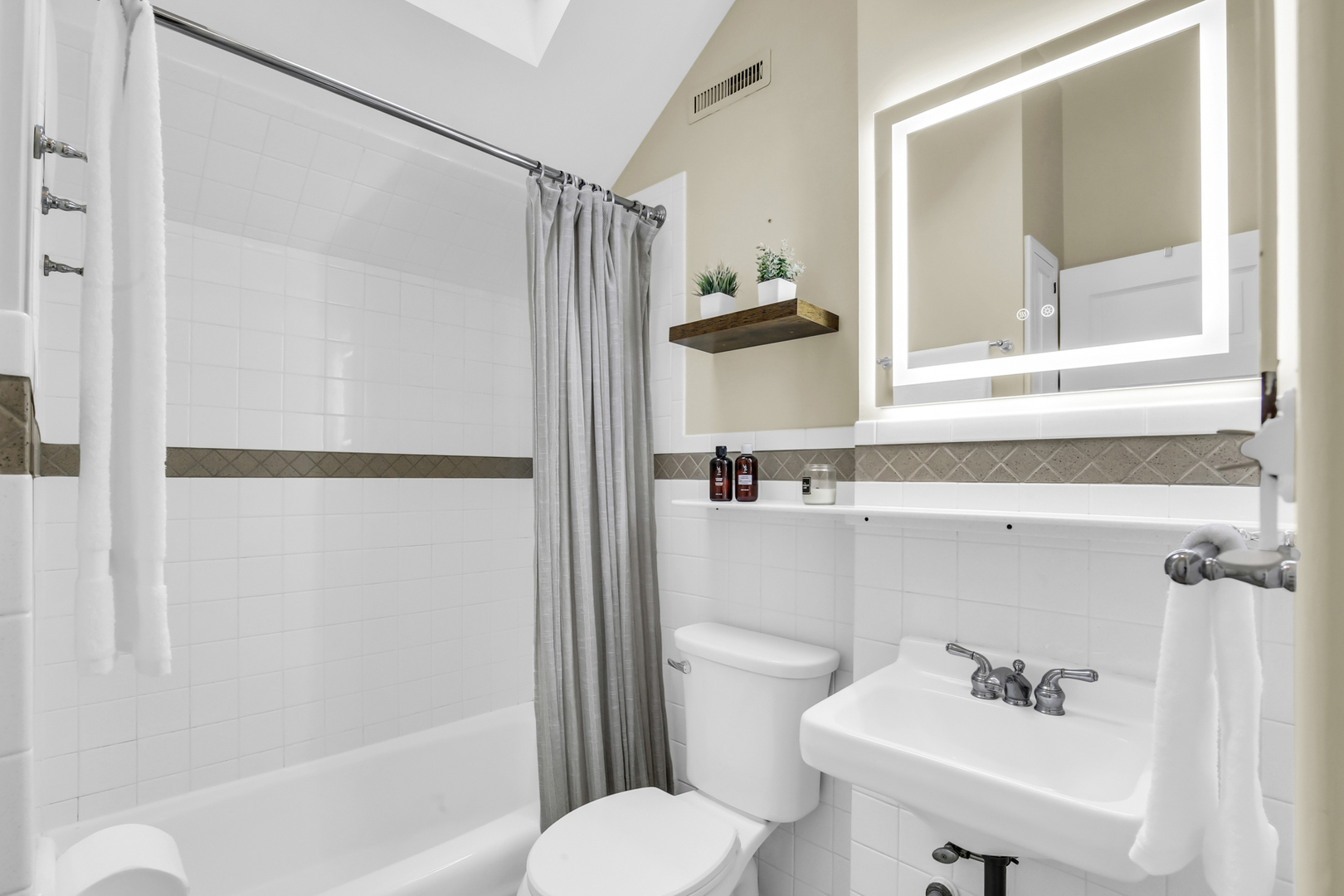 1404 W Hollywood Avenue