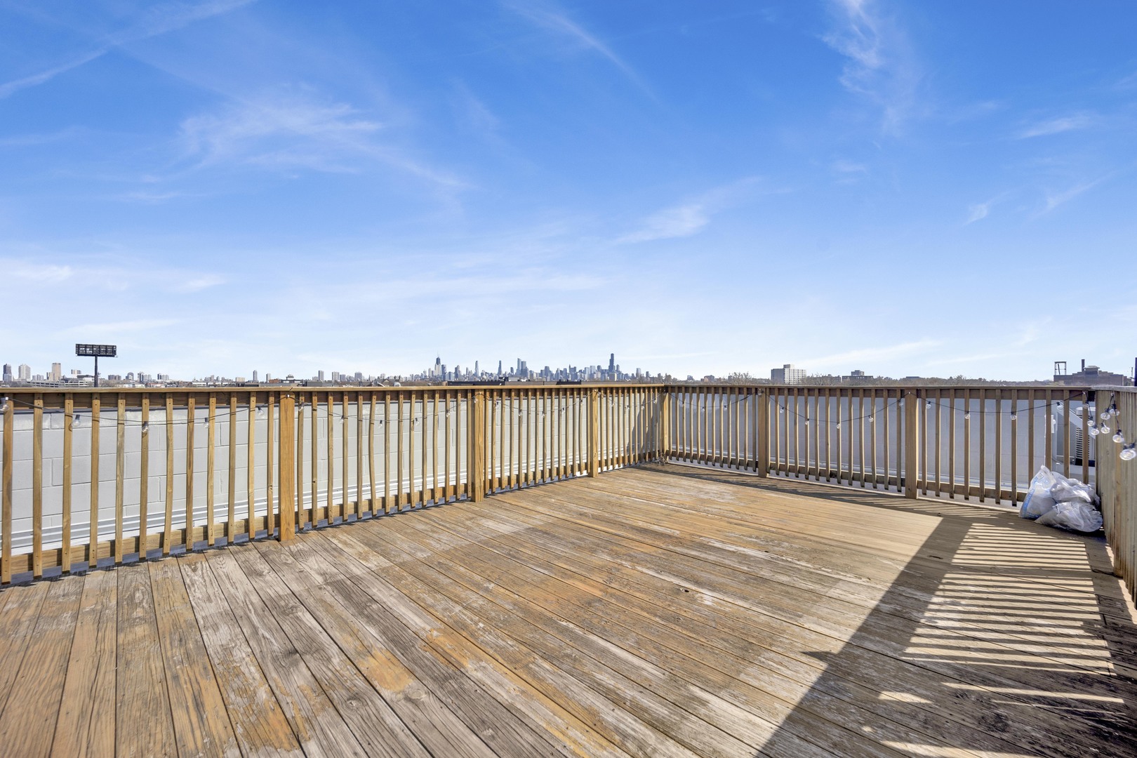 2550 W FULLERTON Avenue Unit: 4D