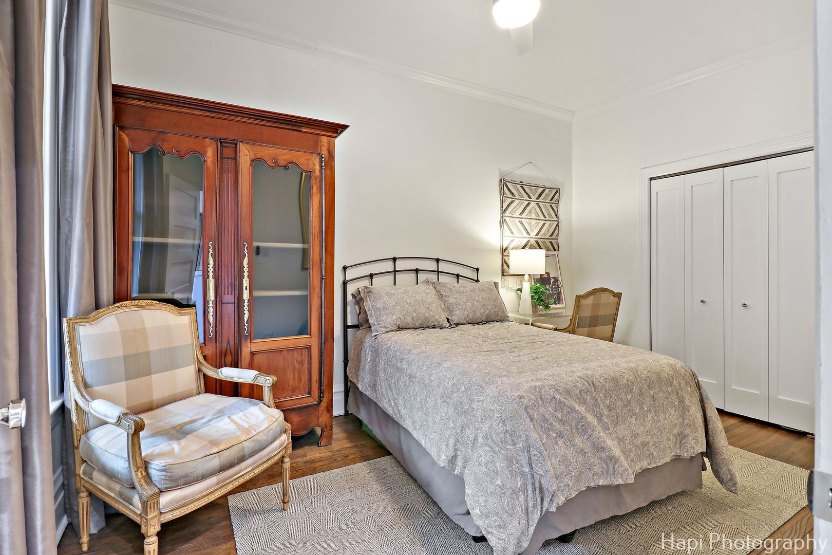 2155 N Seminary Avenue Unit: B