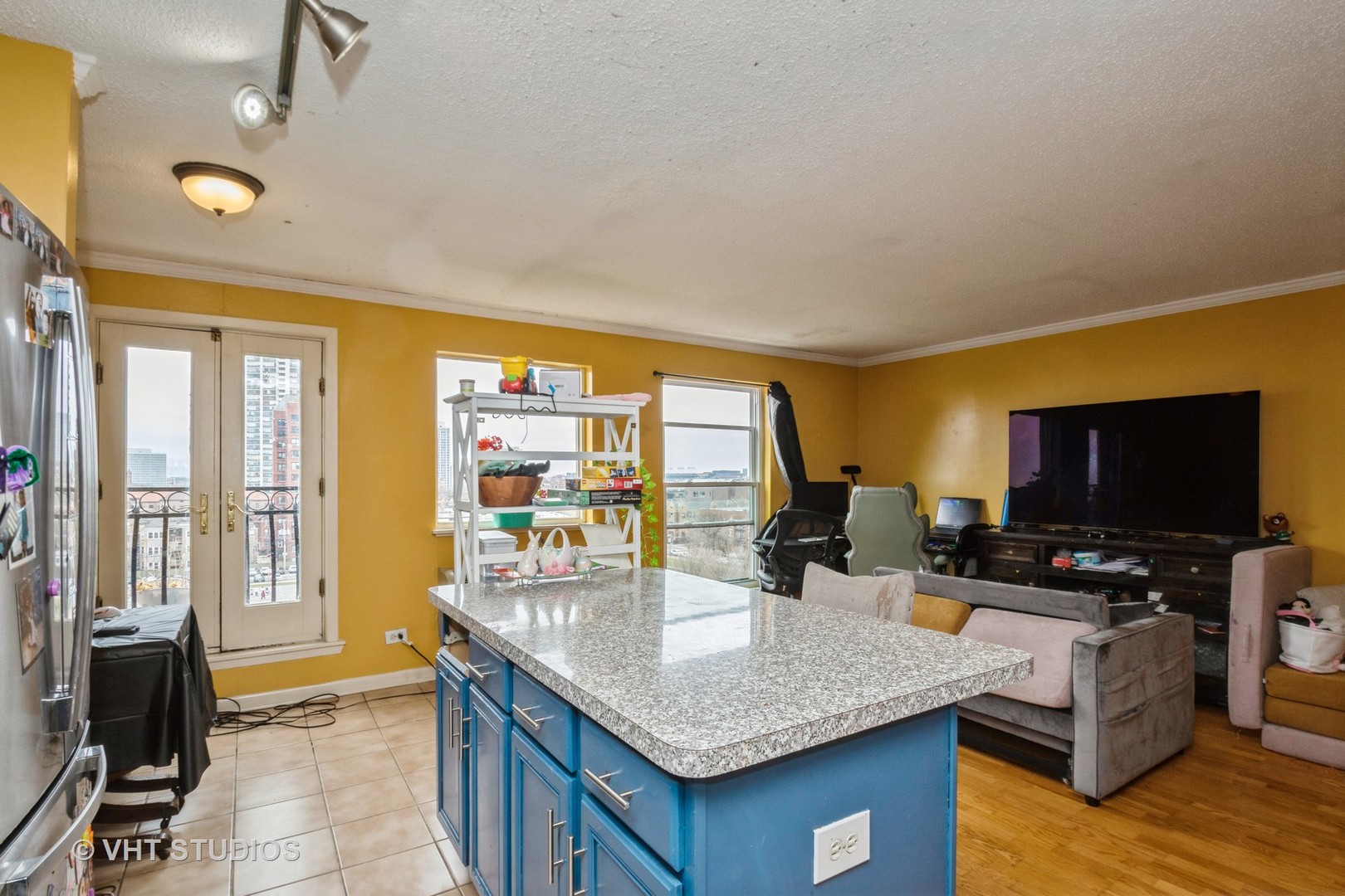 711 W Gordon Terrace Unit: 808