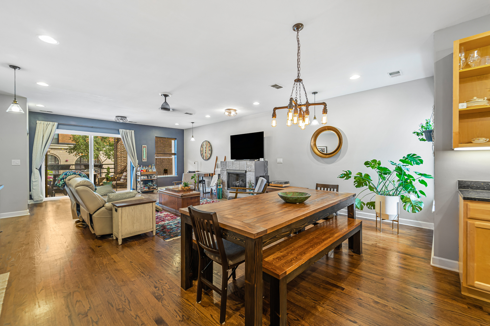 5016 N Sheridan Road Unit: 1