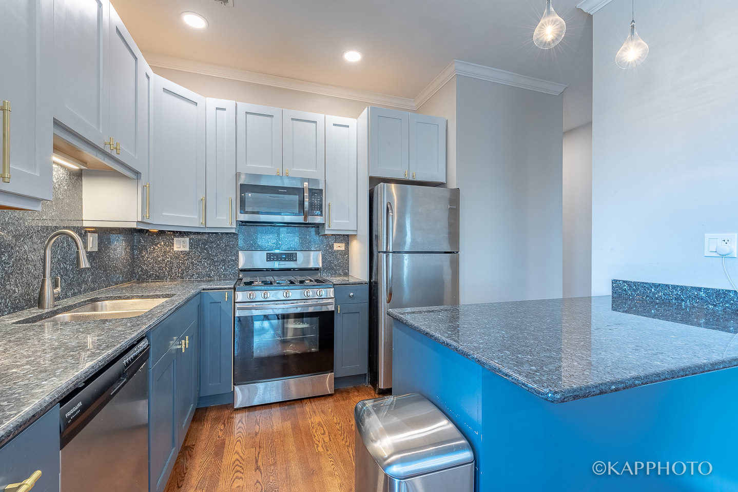 1355 W Washington Boulevard Unit: 4E