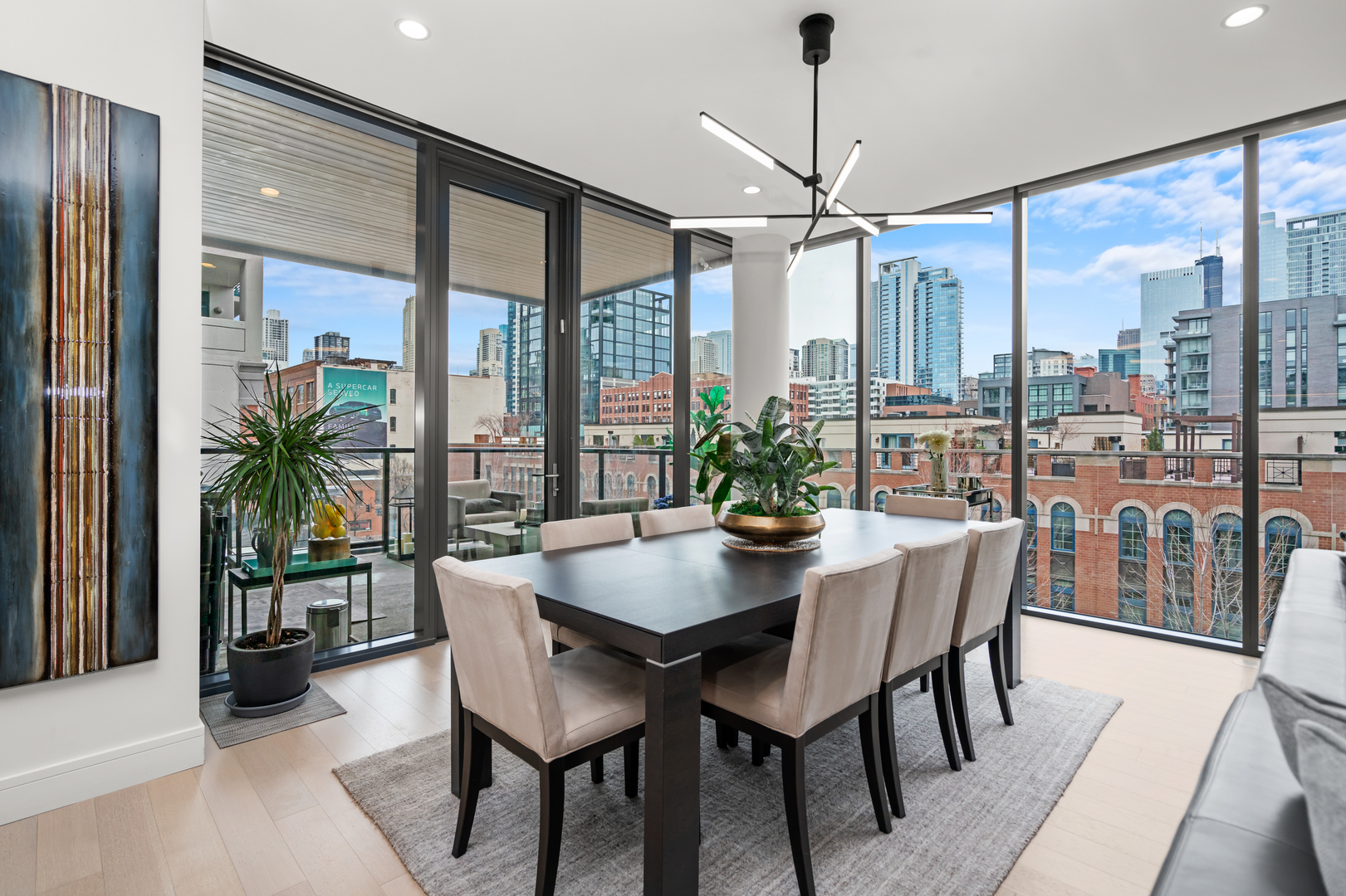 366 W Superior Street Unit: 501
