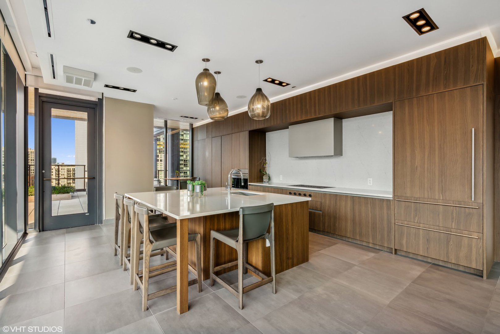 366 W Superior Street Unit: 501