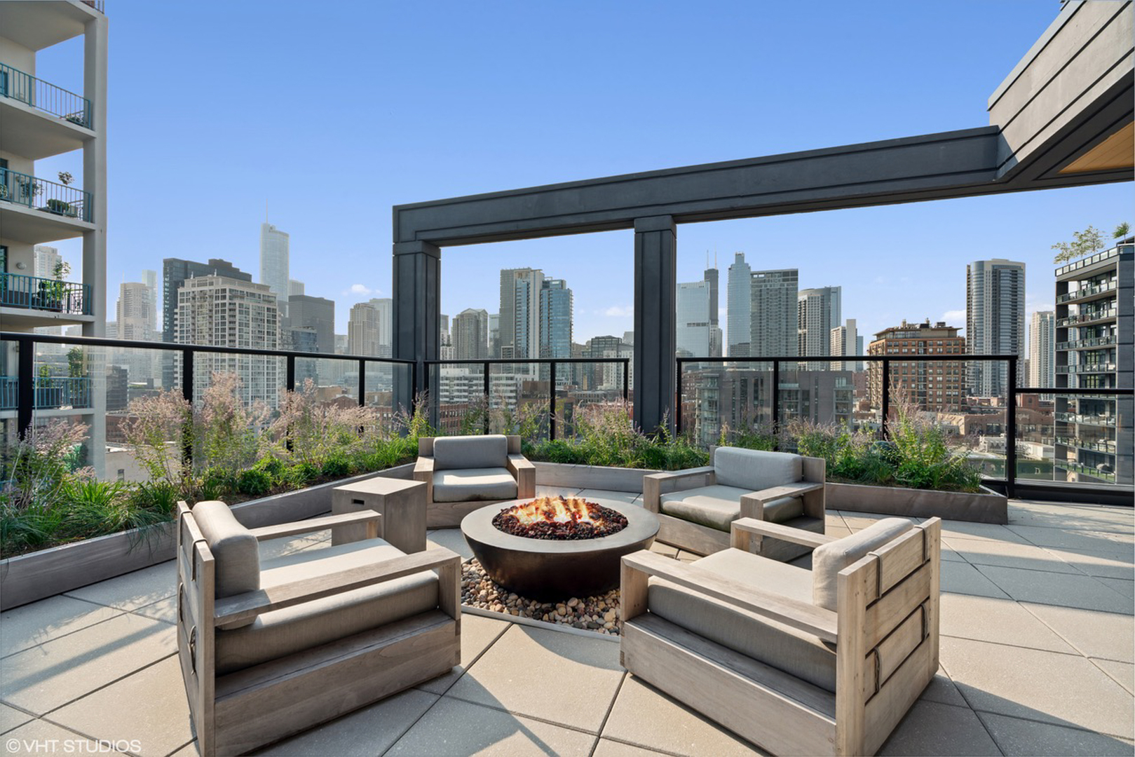 366 W Superior Street Unit: 501