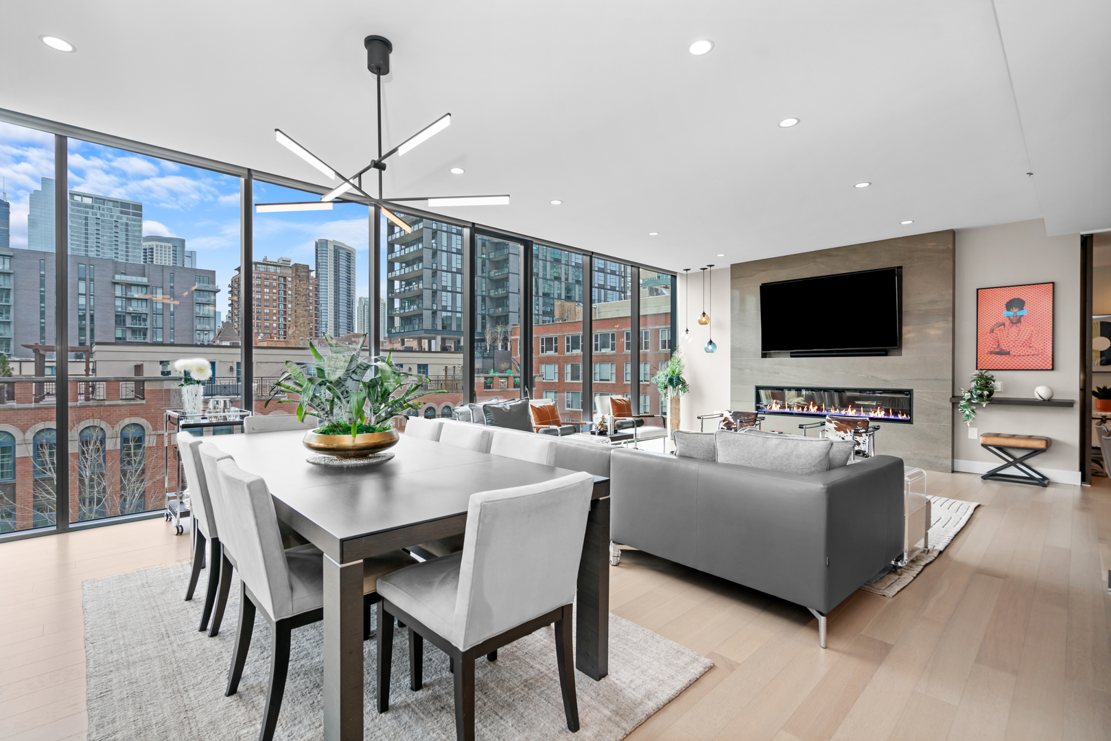 366 W Superior Street Unit: 501