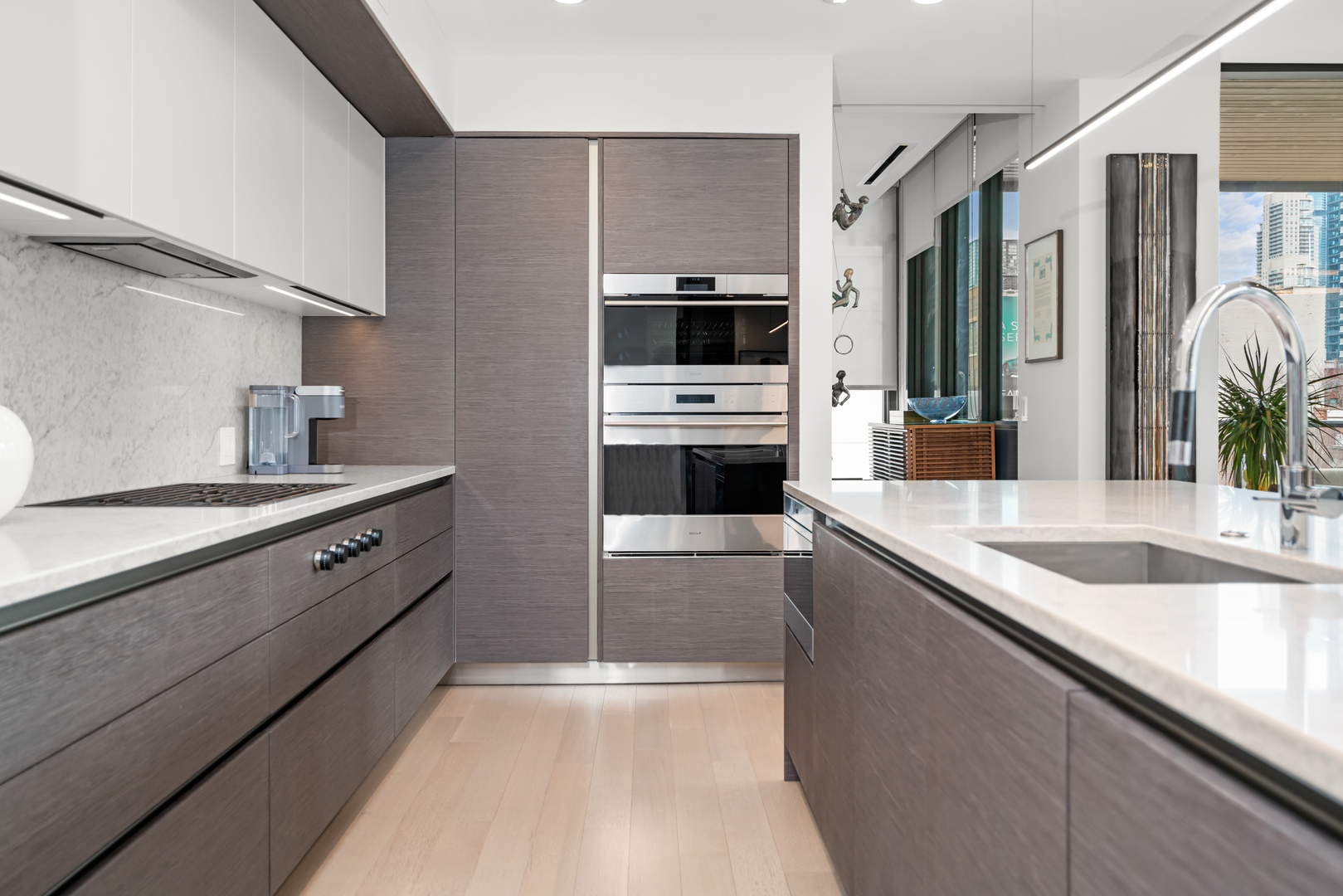366 W Superior Street Unit: 501