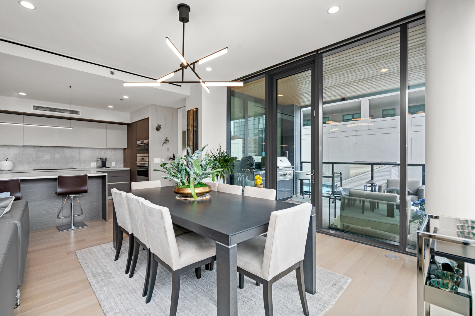 366 W Superior Street Unit: 501