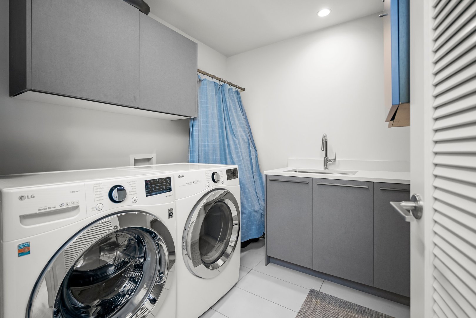 366 W Superior Street Unit: 501