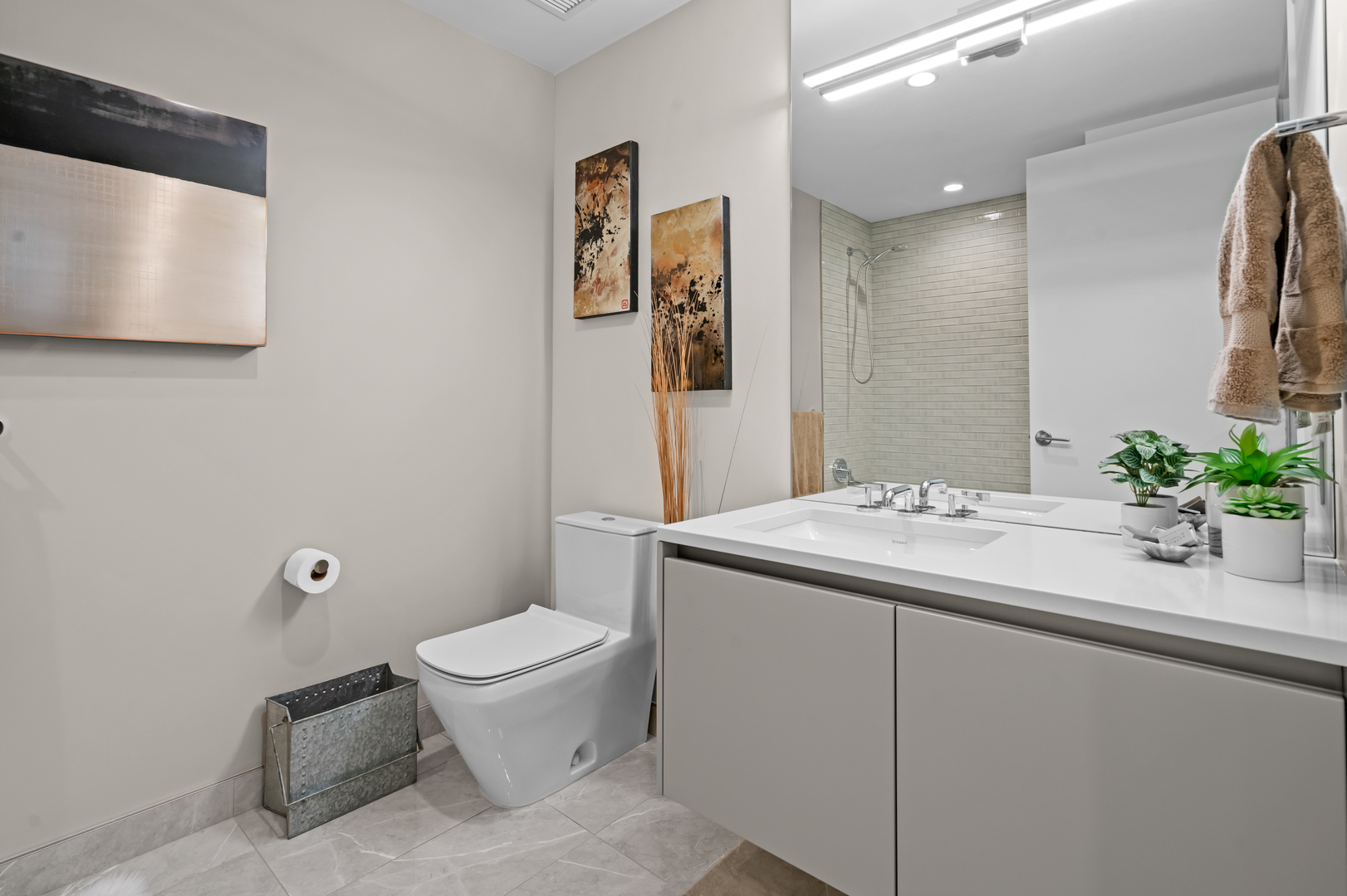 366 W Superior Street Unit: 501