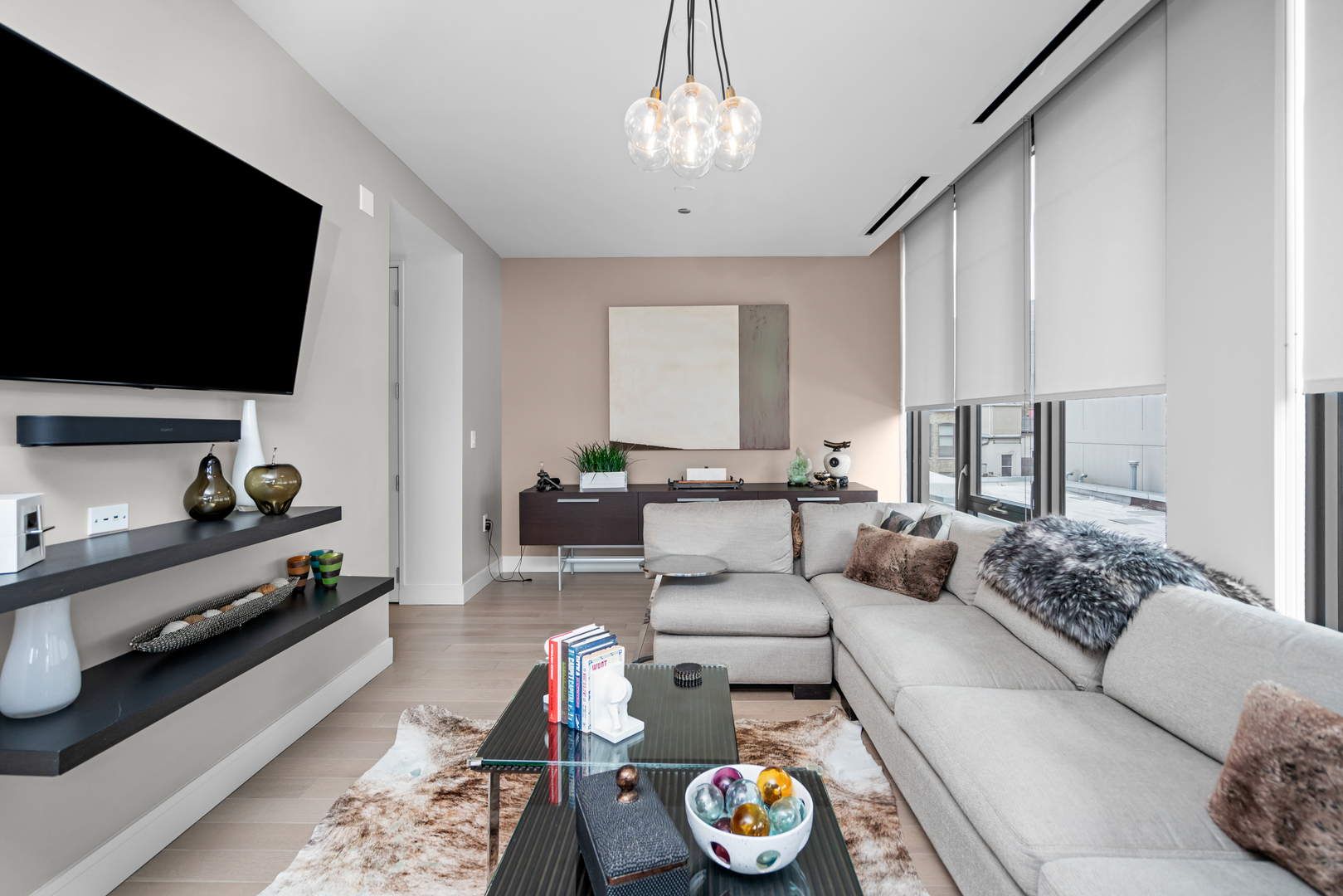 366 W Superior Street Unit: 501