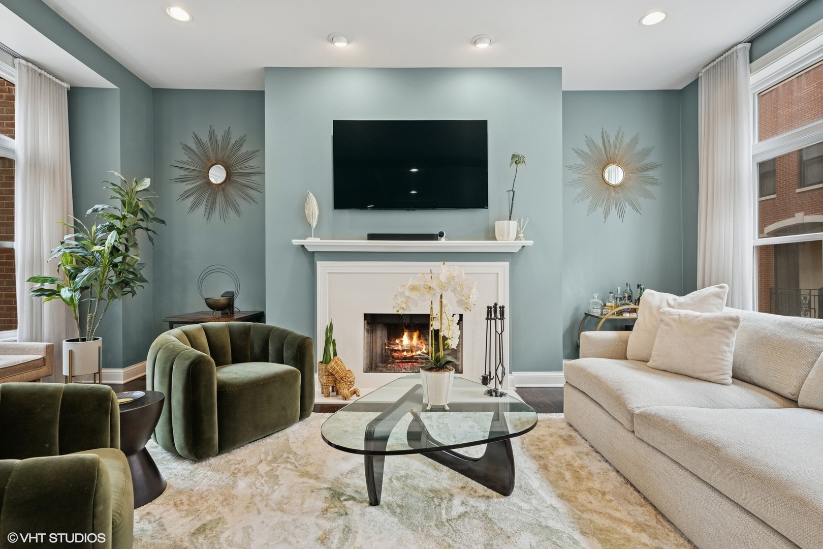 2324 W WABANSIA Avenue Unit: 5