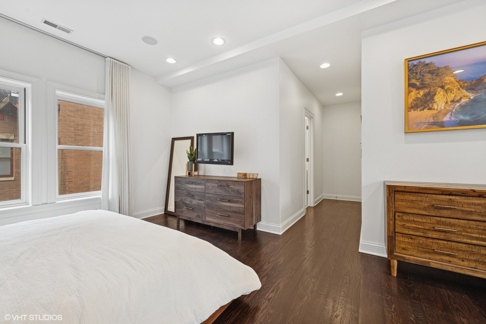 2324 W WABANSIA Avenue Unit: 5