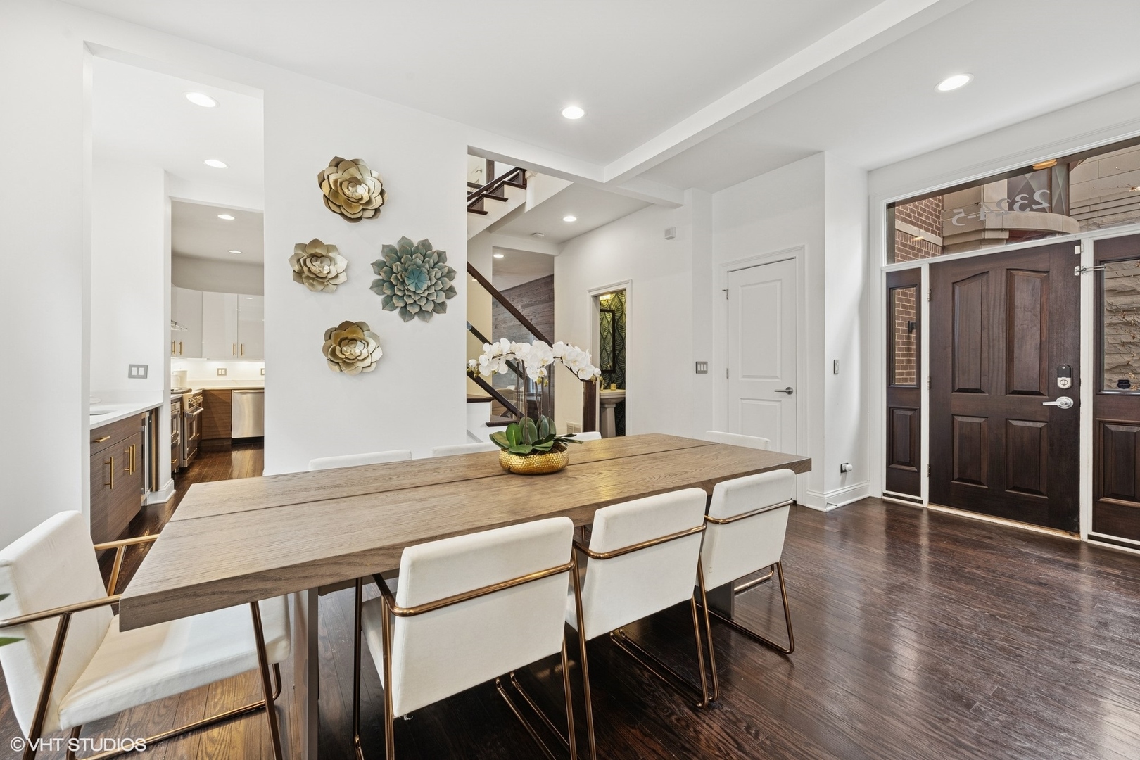 2324 W WABANSIA Avenue Unit: 5