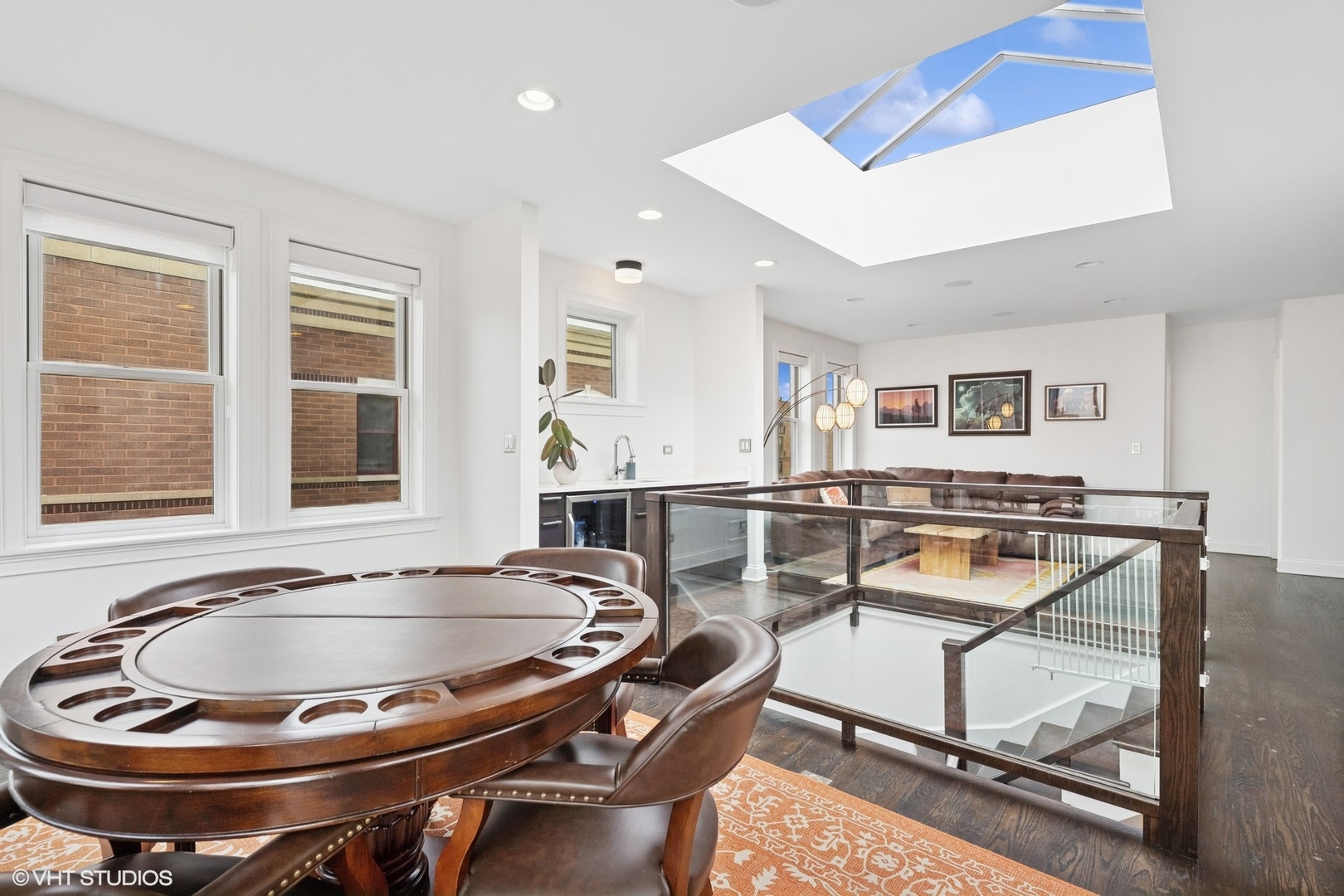 2324 W WABANSIA Avenue Unit: 5