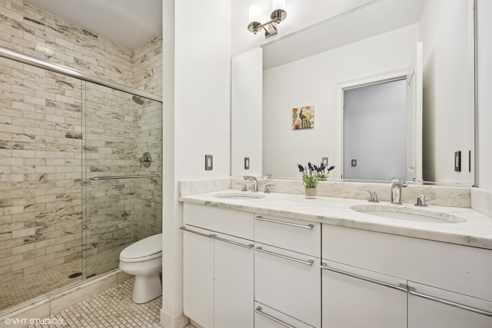 2324 W WABANSIA Avenue Unit: 5