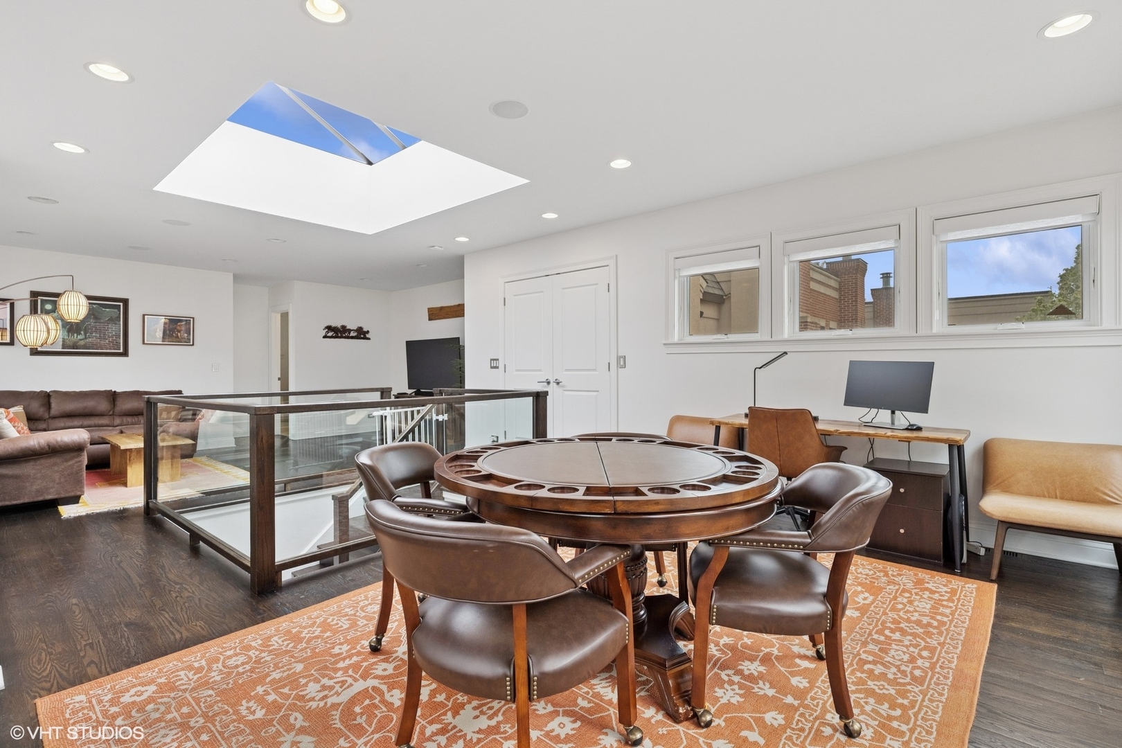 2324 W WABANSIA Avenue Unit: 5