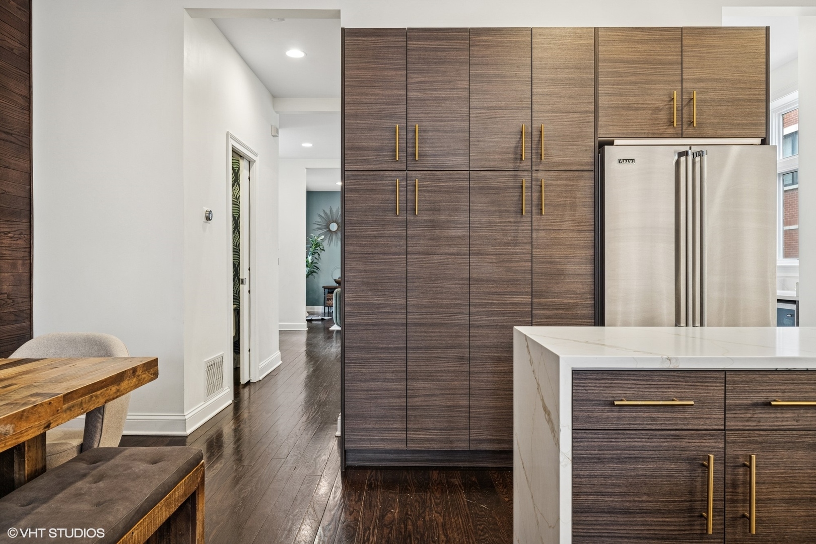 2324 W WABANSIA Avenue Unit: 5